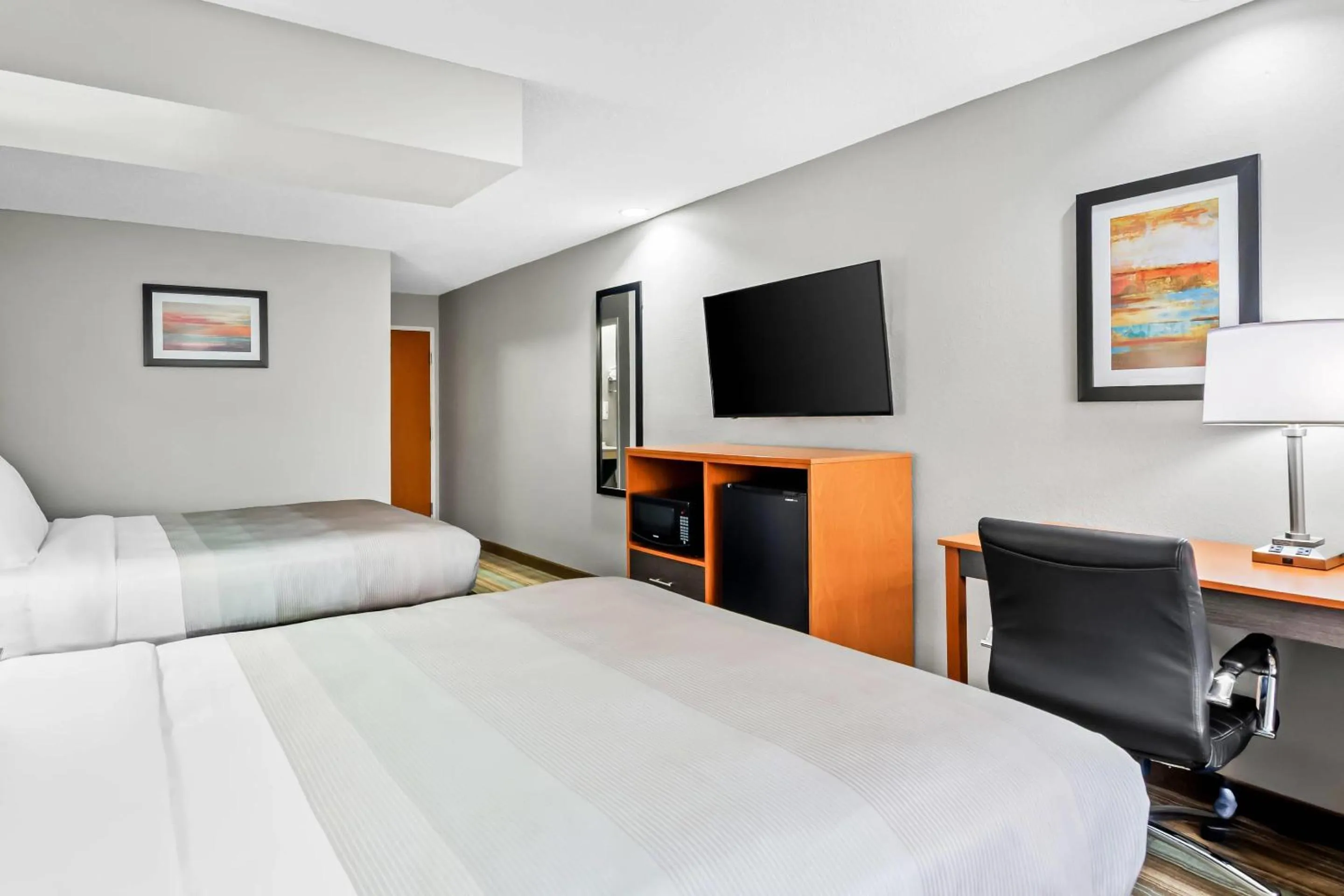 Bedroom, Bed in Quality Inn & Suites I-81 Exit 7