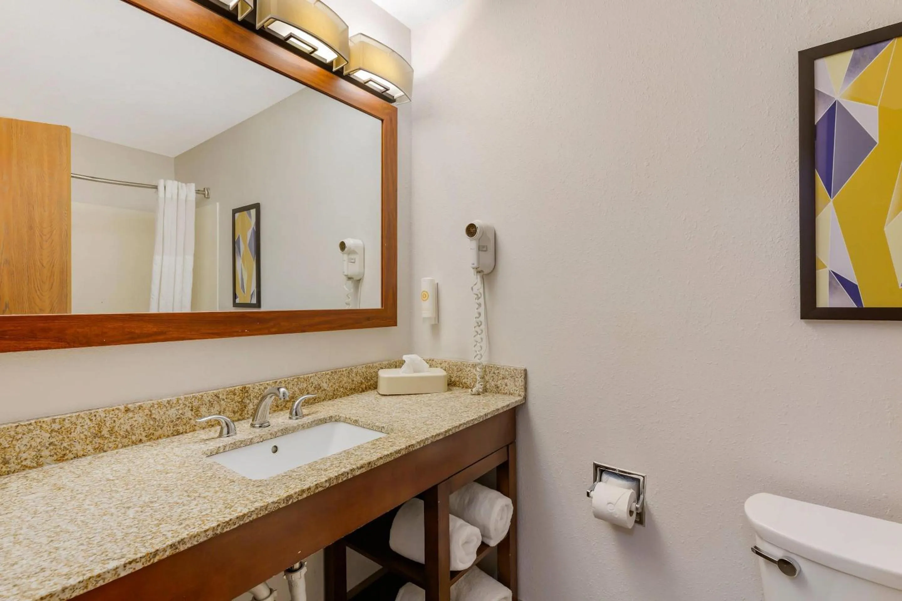 Bedroom in Comfort Inn River's Edge