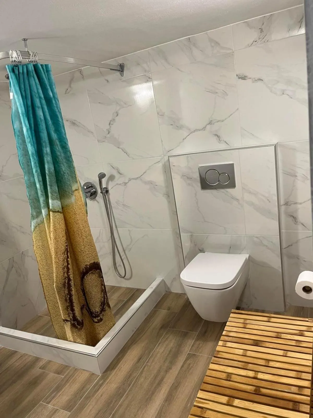 Shower in Firaxenia rooms
