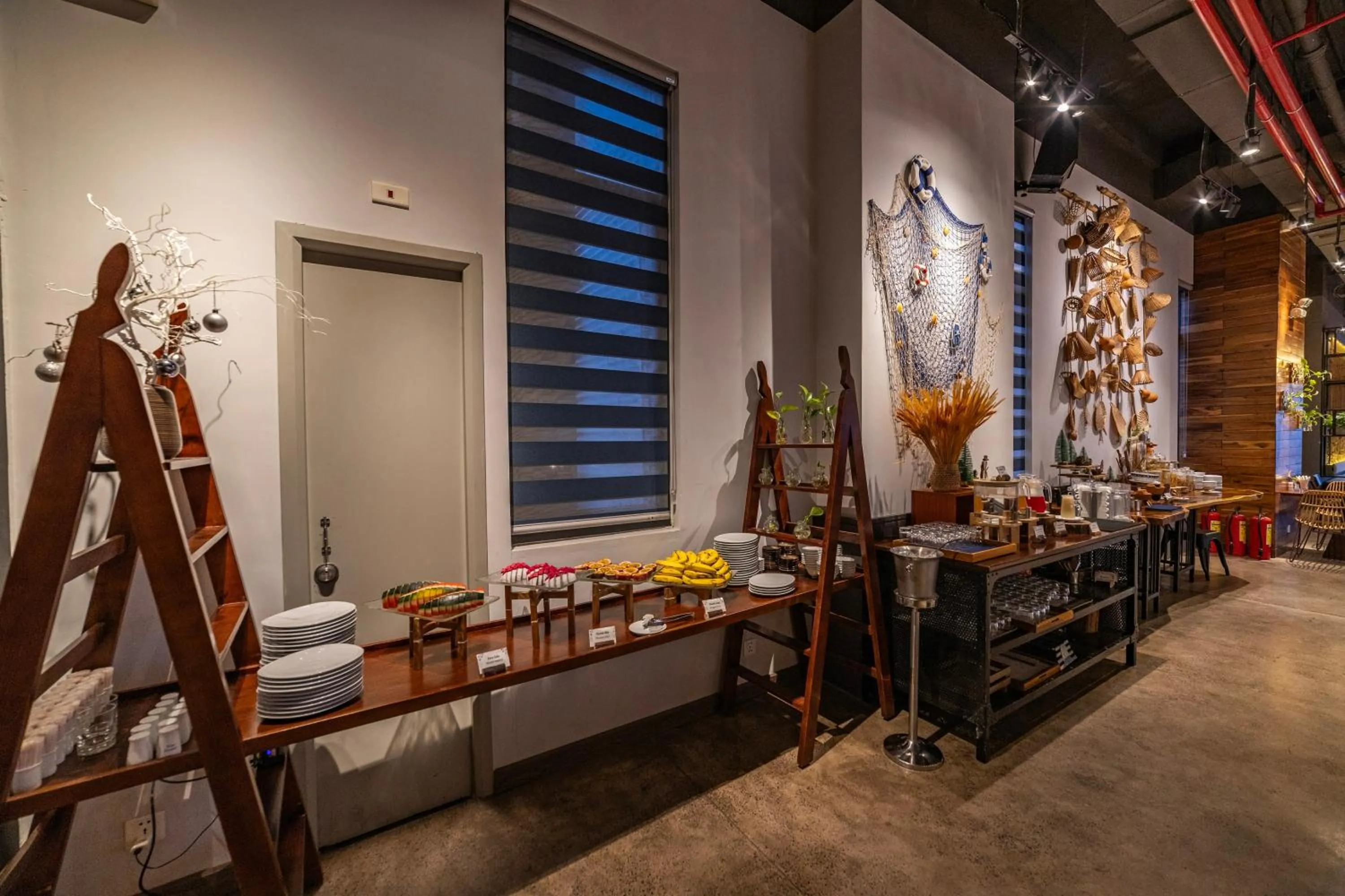 Food and drinks in Em Oi Boutique Hotel