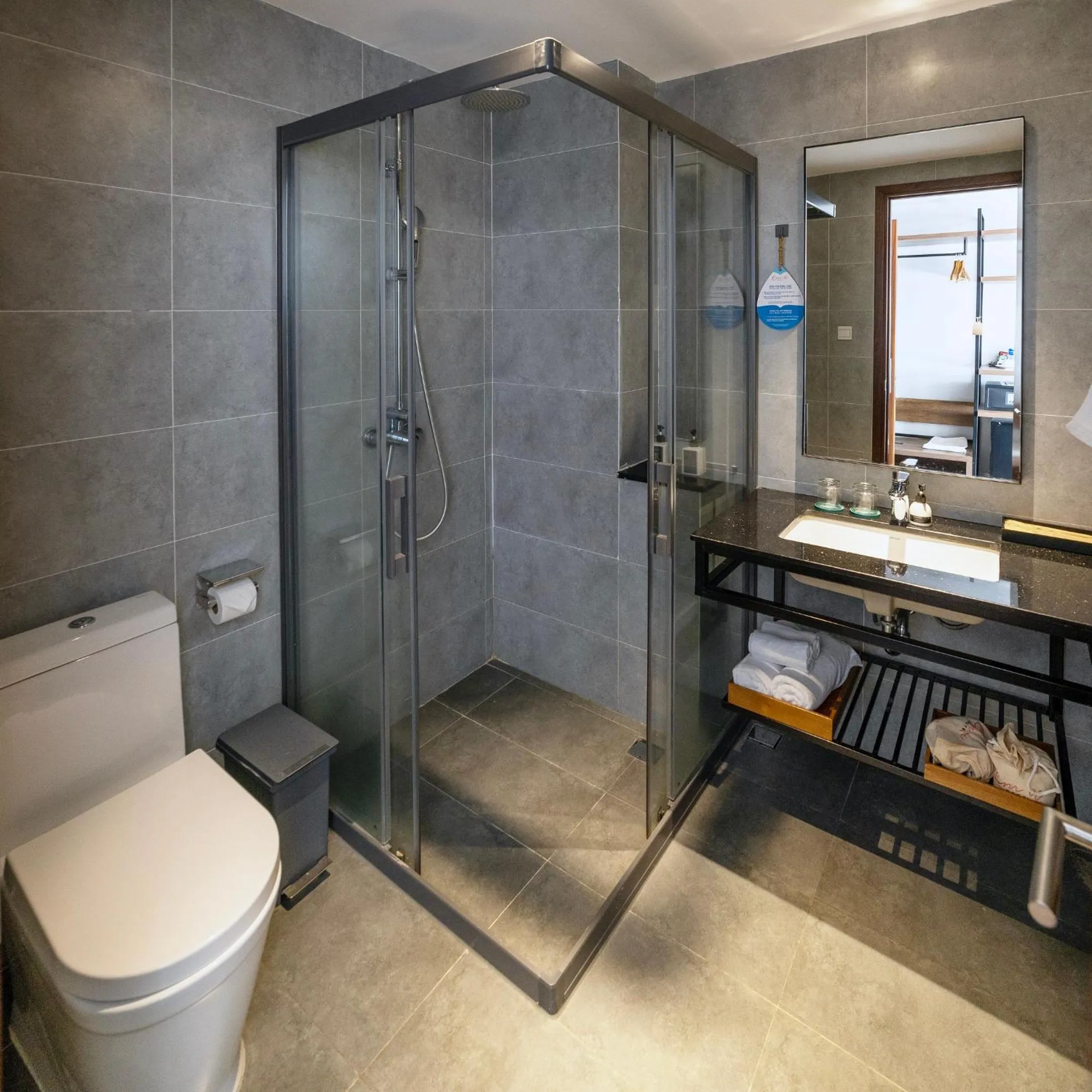 Bathroom in Em Oi Boutique Hotel