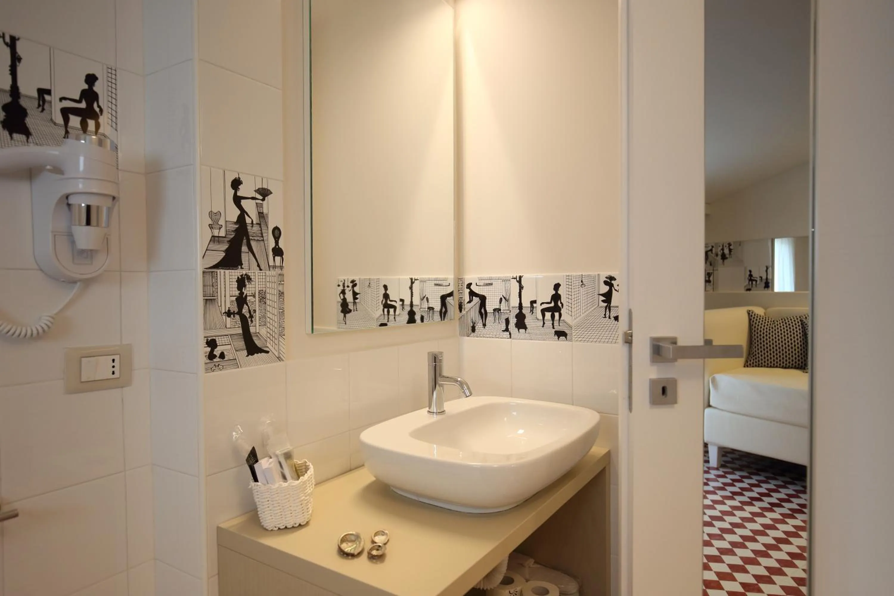 Bathroom in Suite Hotel L'Oasi di Riaci