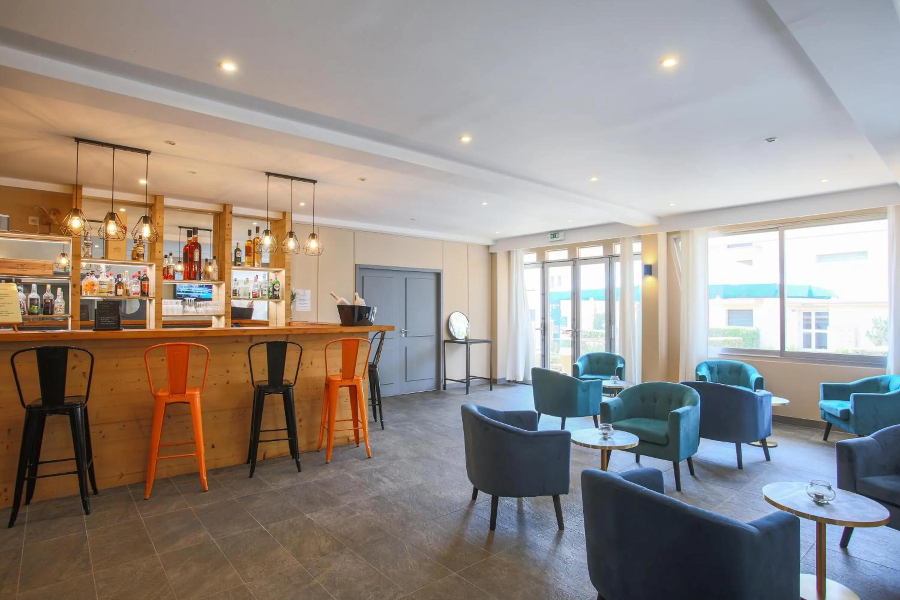 Hotel Brise de Mer - Piscine intérieure & extérieure