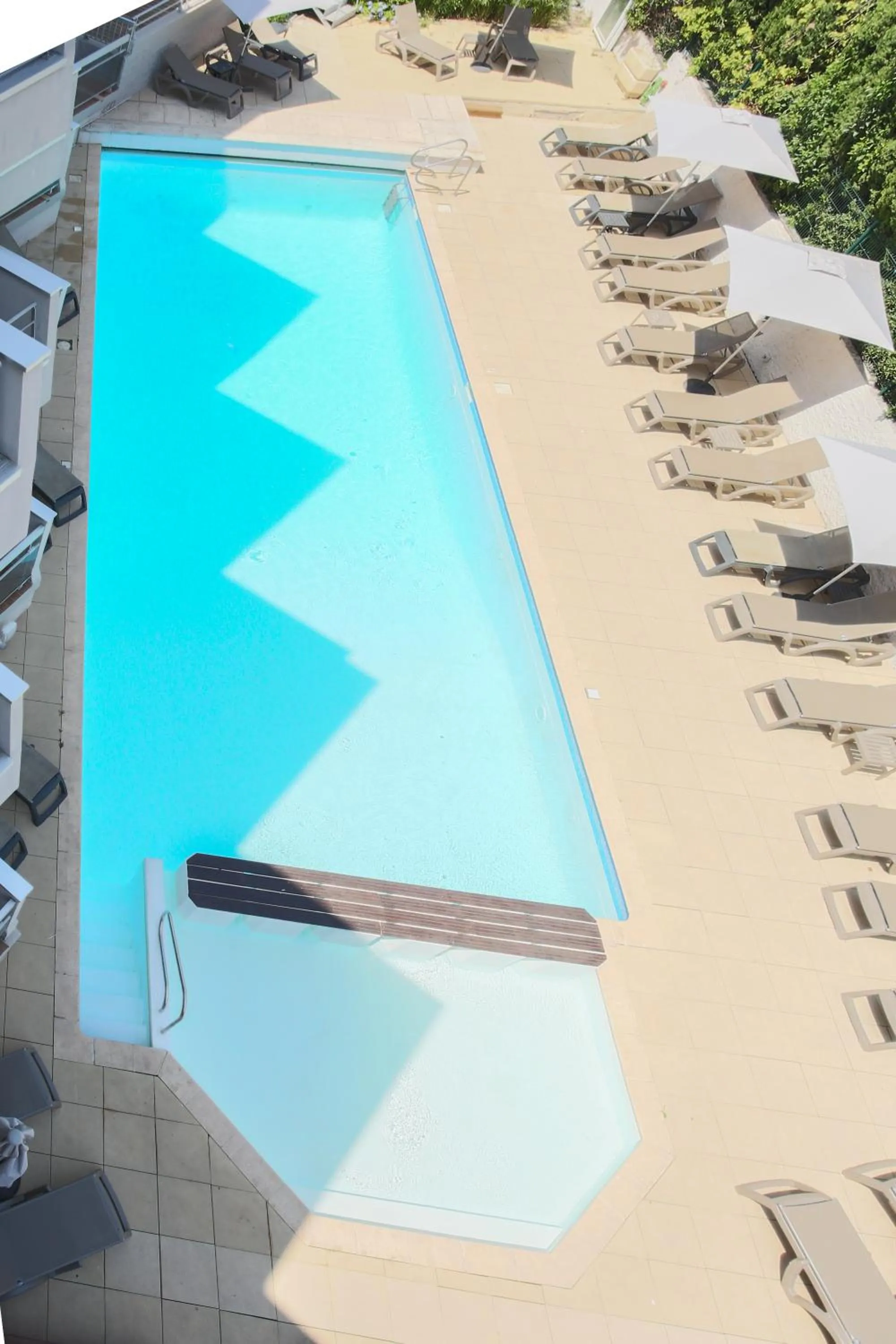 Hotel Brise de Mer - Piscine intérieure & extérieure