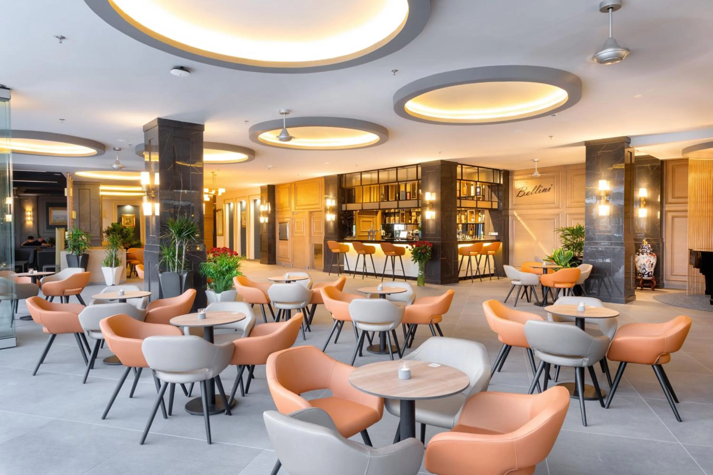 Lounge or bar in Hotel Riu Palace Maspalomas - Adults Only