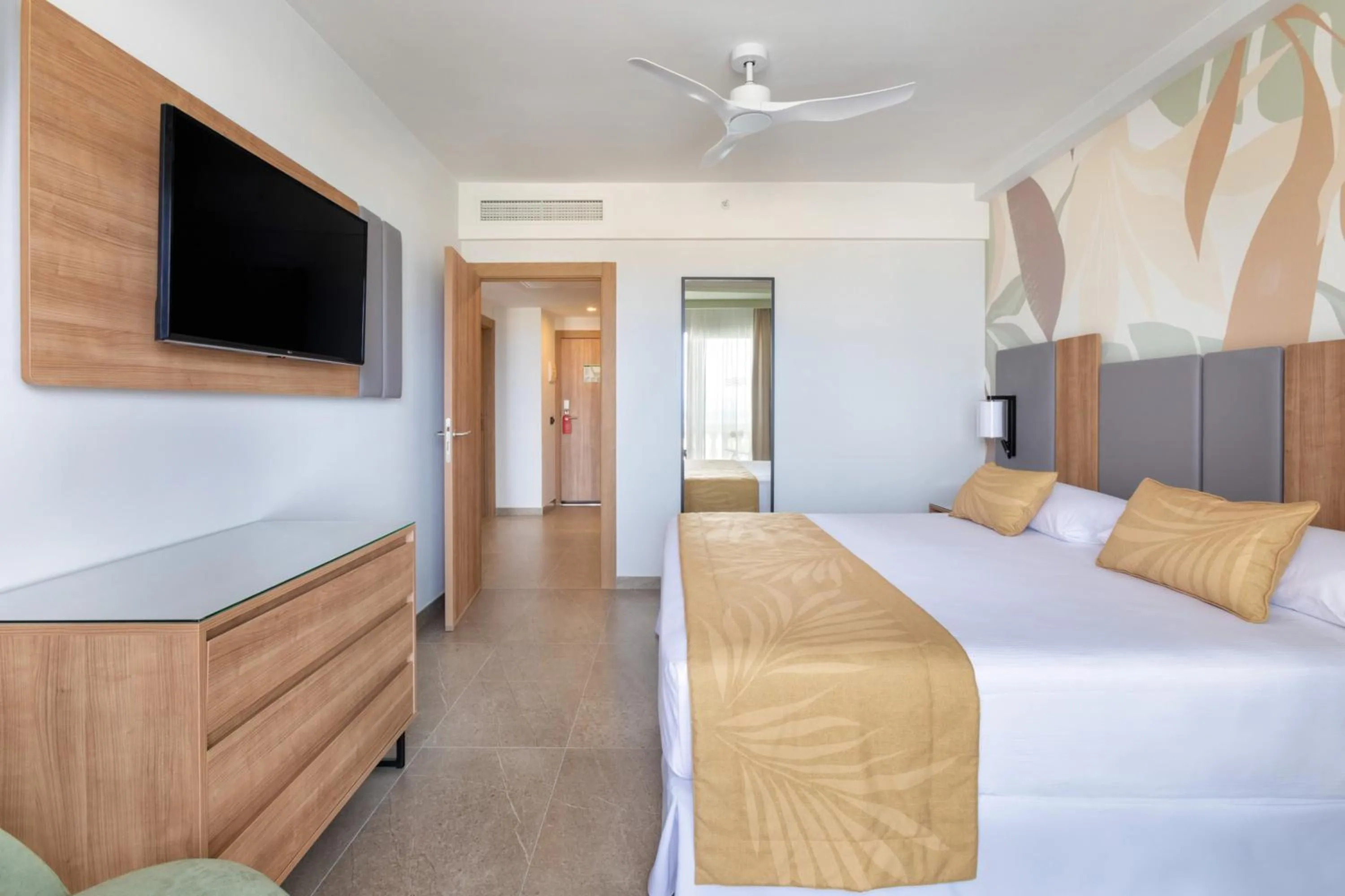 Bed in Hotel Riu Palace Maspalomas - Adults Only