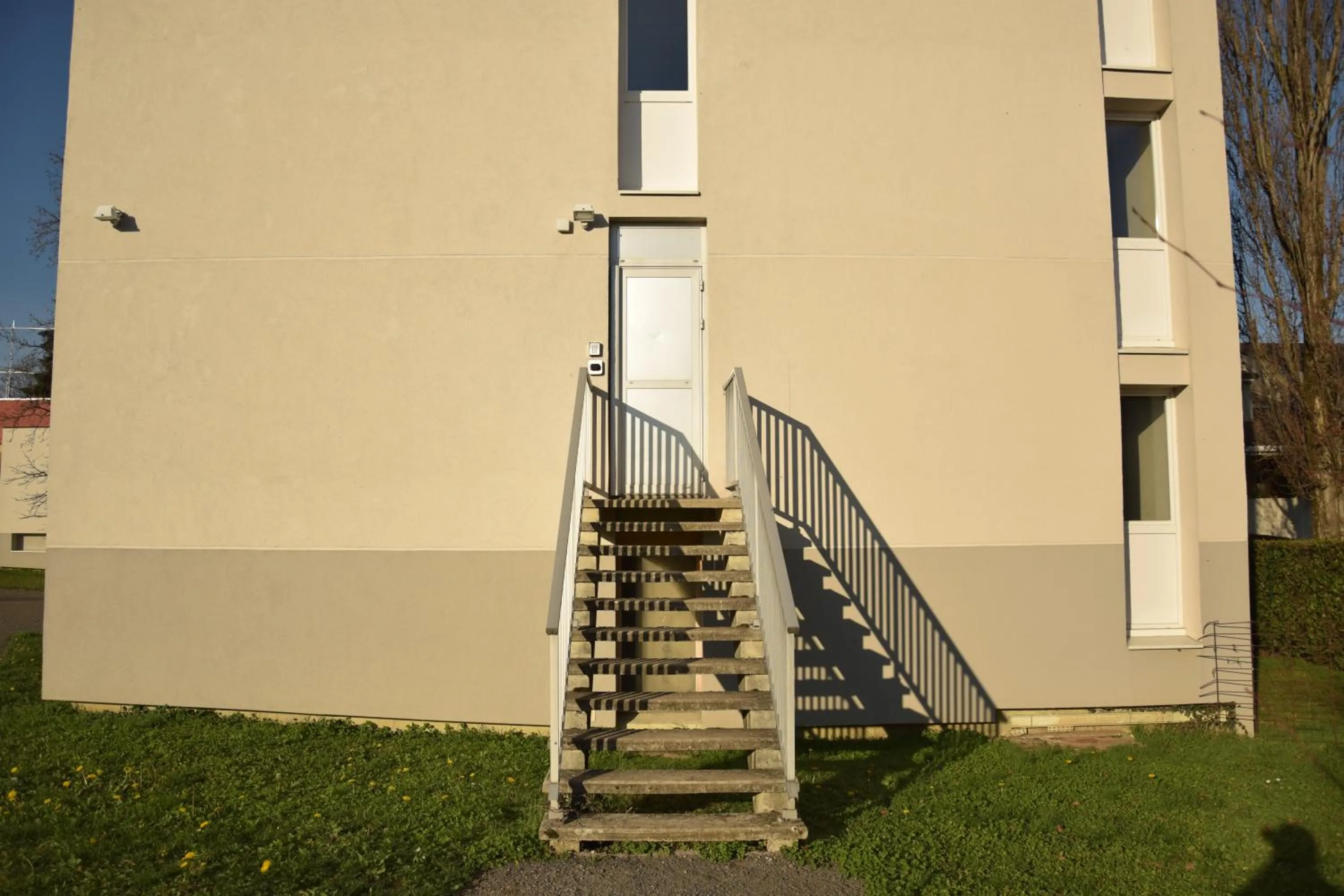 Property building in Cit'Hotel Escatel