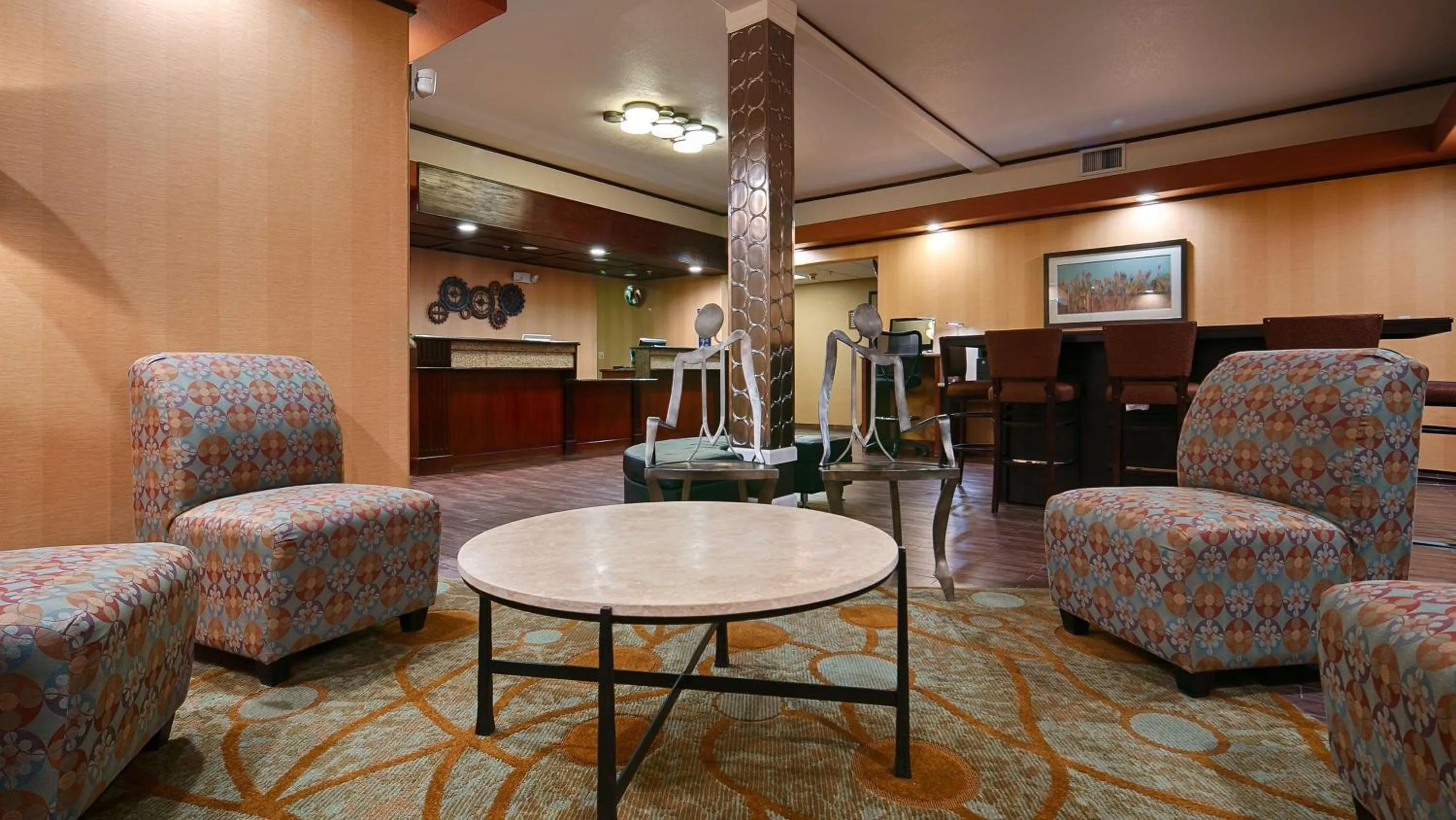 Lobby or reception in Best Western Plus Rama Inn & Suites