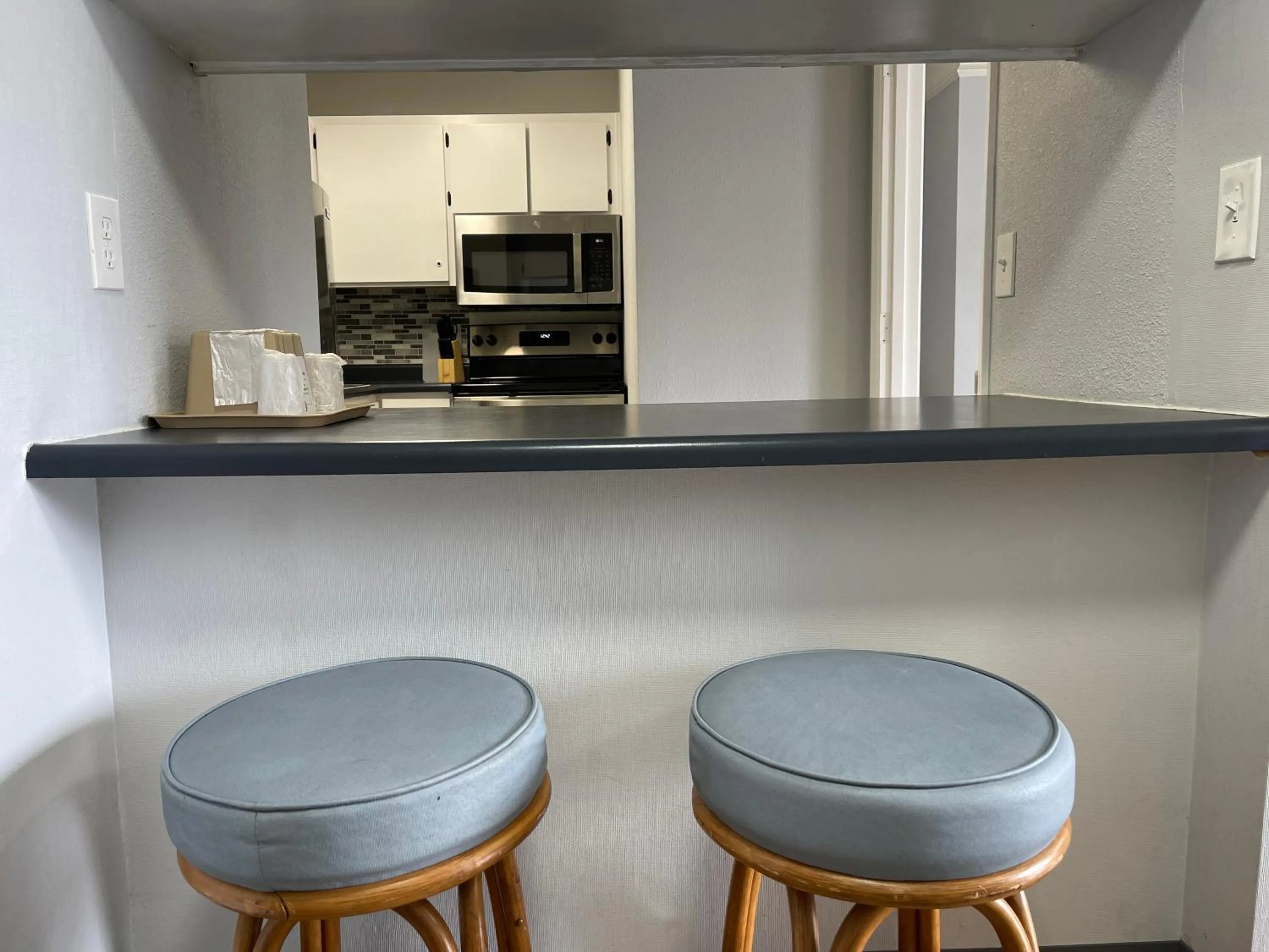 Kitchen or kitchenette in Seabird Lodge Fort Bragg