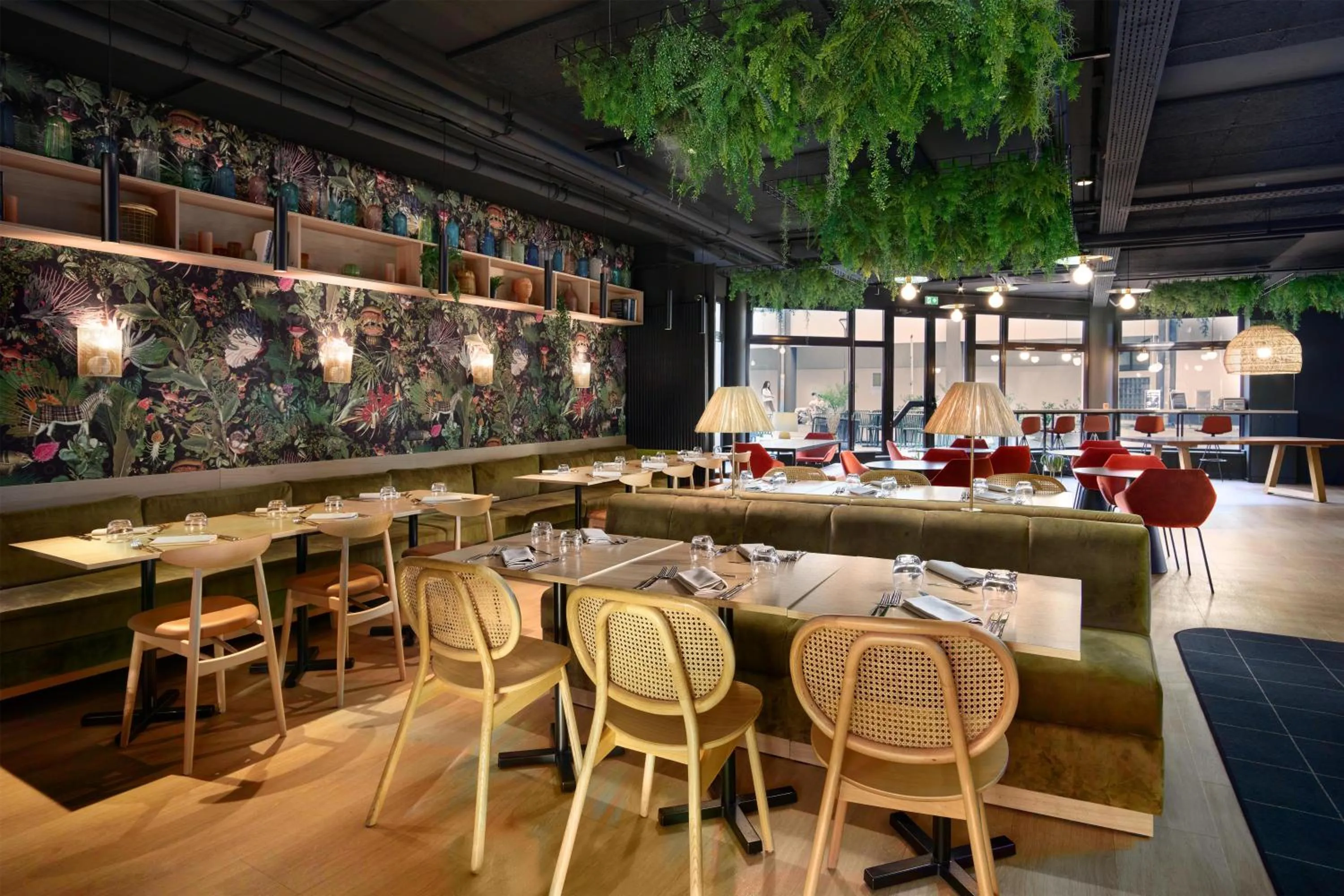 Restaurant/places to eat in Radisson Hotel Clermont-Ferrand