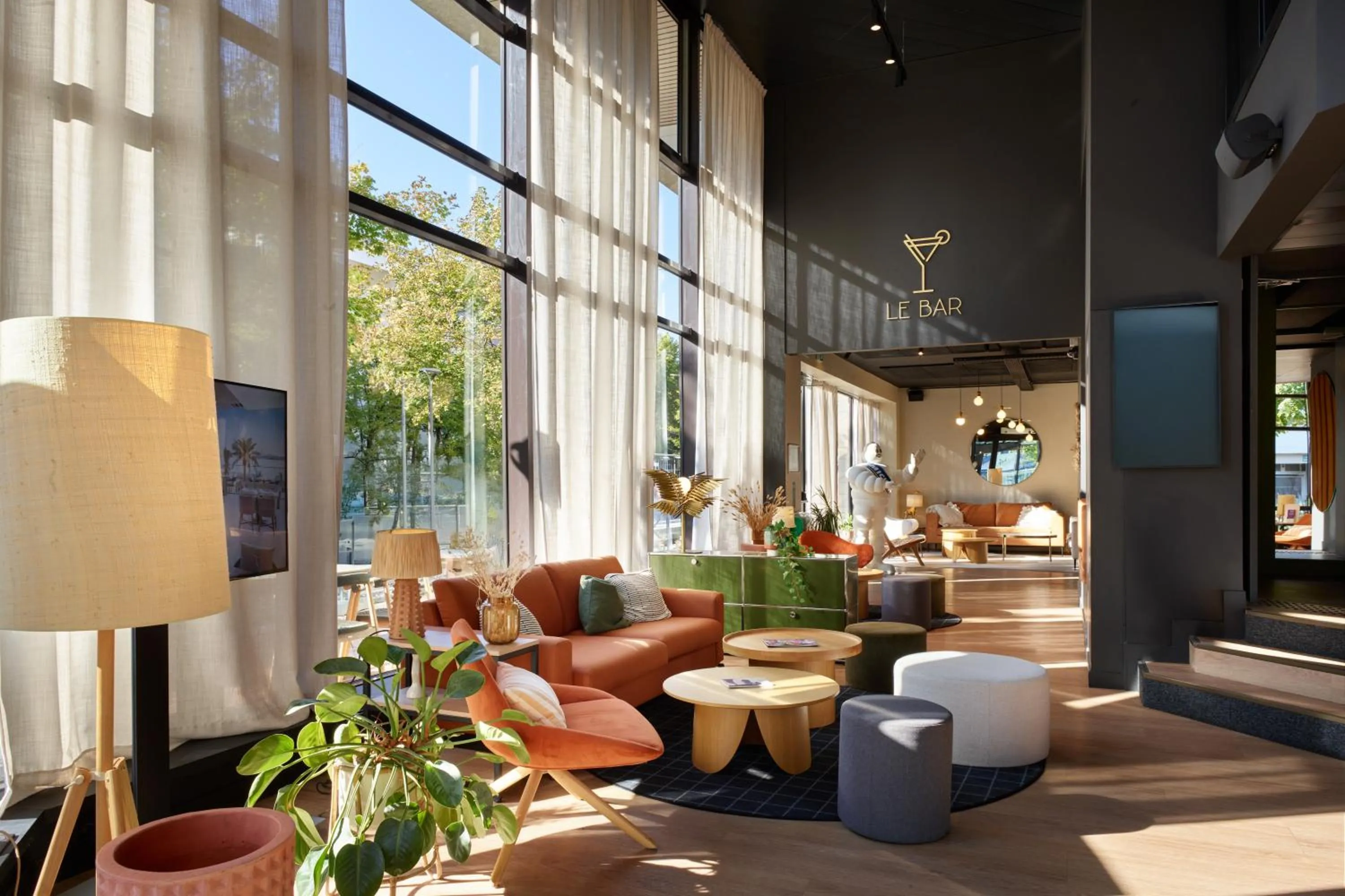 Living room in Radisson Hotel Clermont-Ferrand