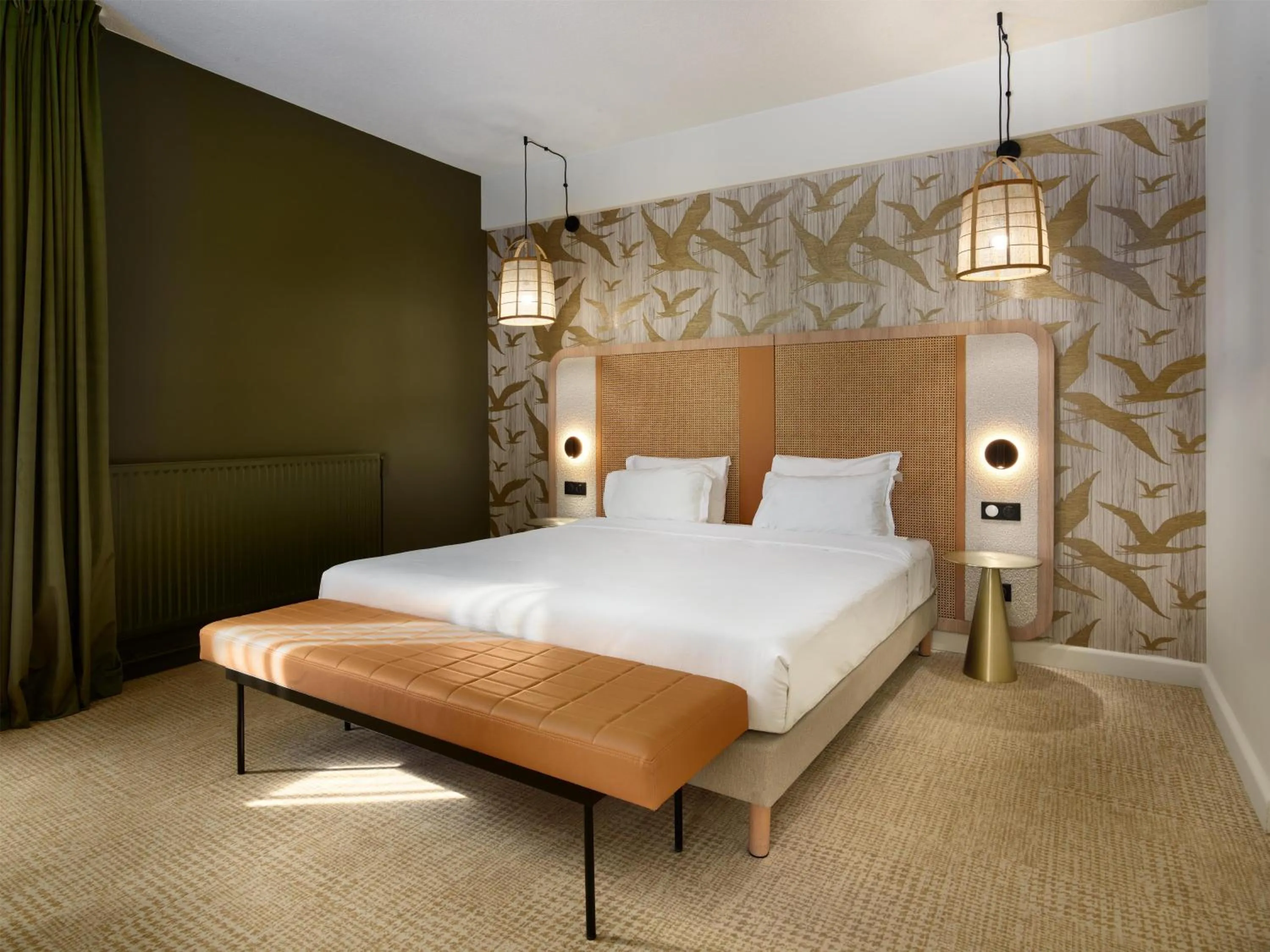 Photo of the whole room, Bed in Radisson Hotel Clermont-Ferrand