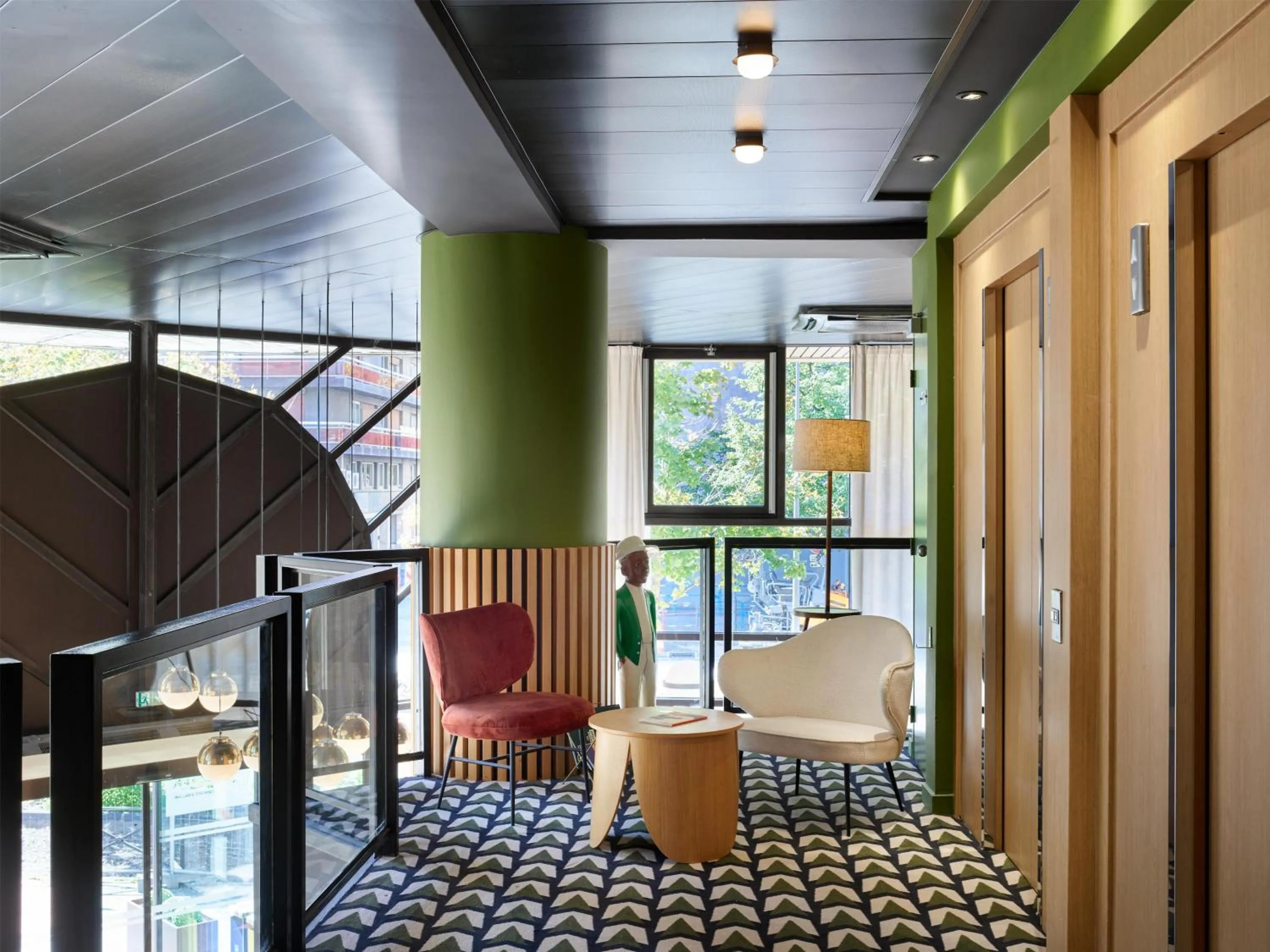 Lobby or reception in Radisson Hotel Clermont-Ferrand