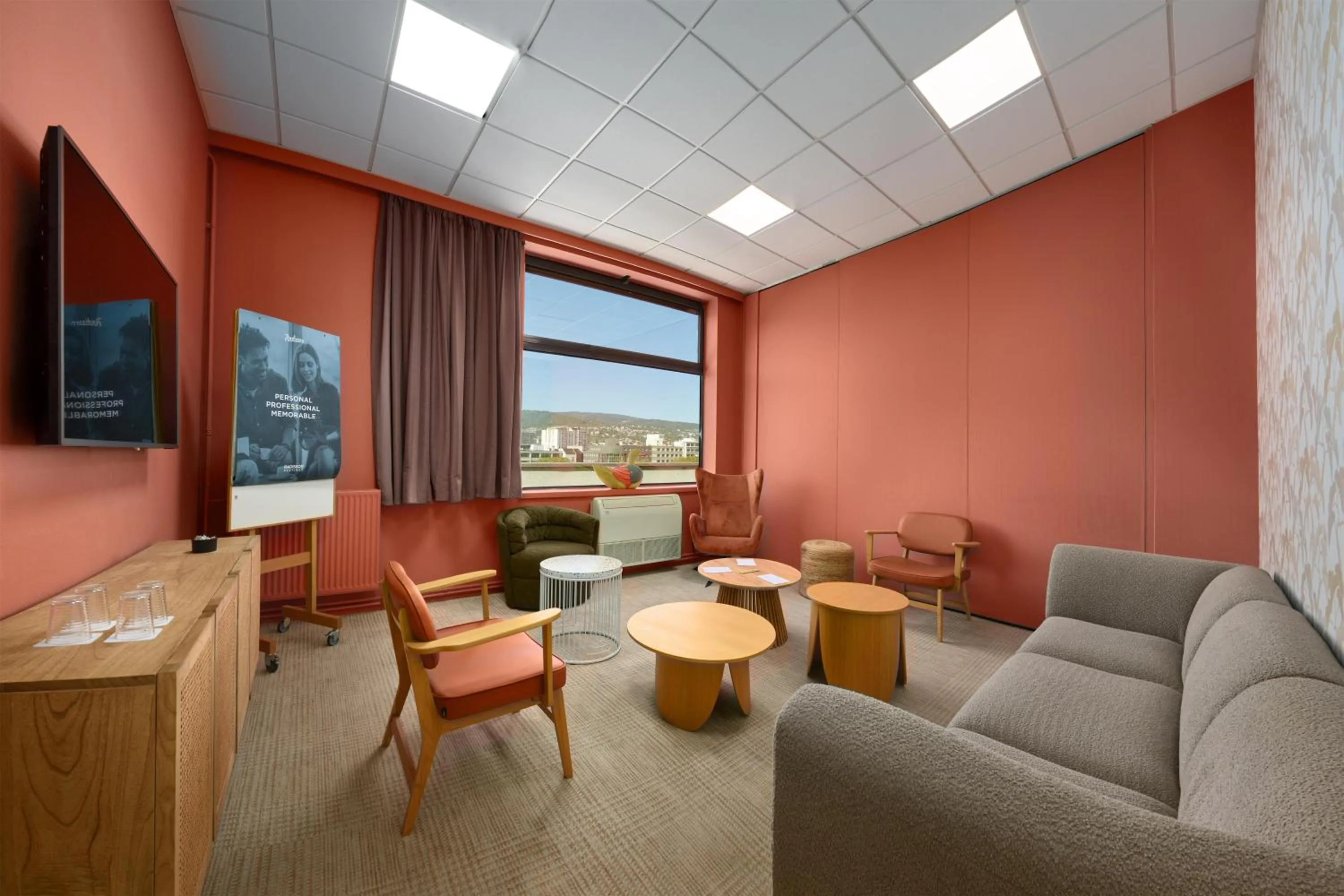 Meeting/conference room in Radisson Hotel Clermont-Ferrand