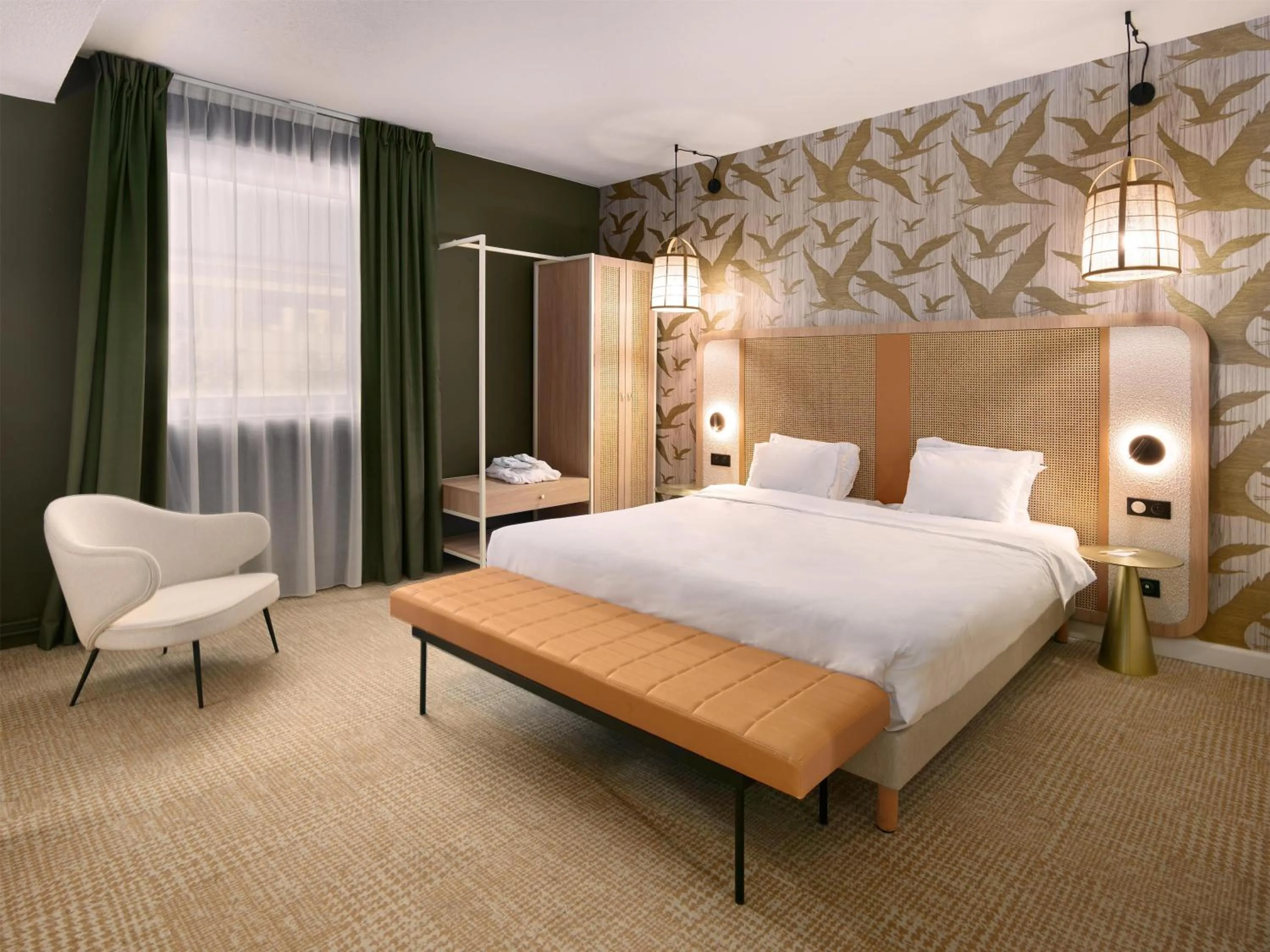 Photo of the whole room, Bed in Radisson Hotel Clermont-Ferrand