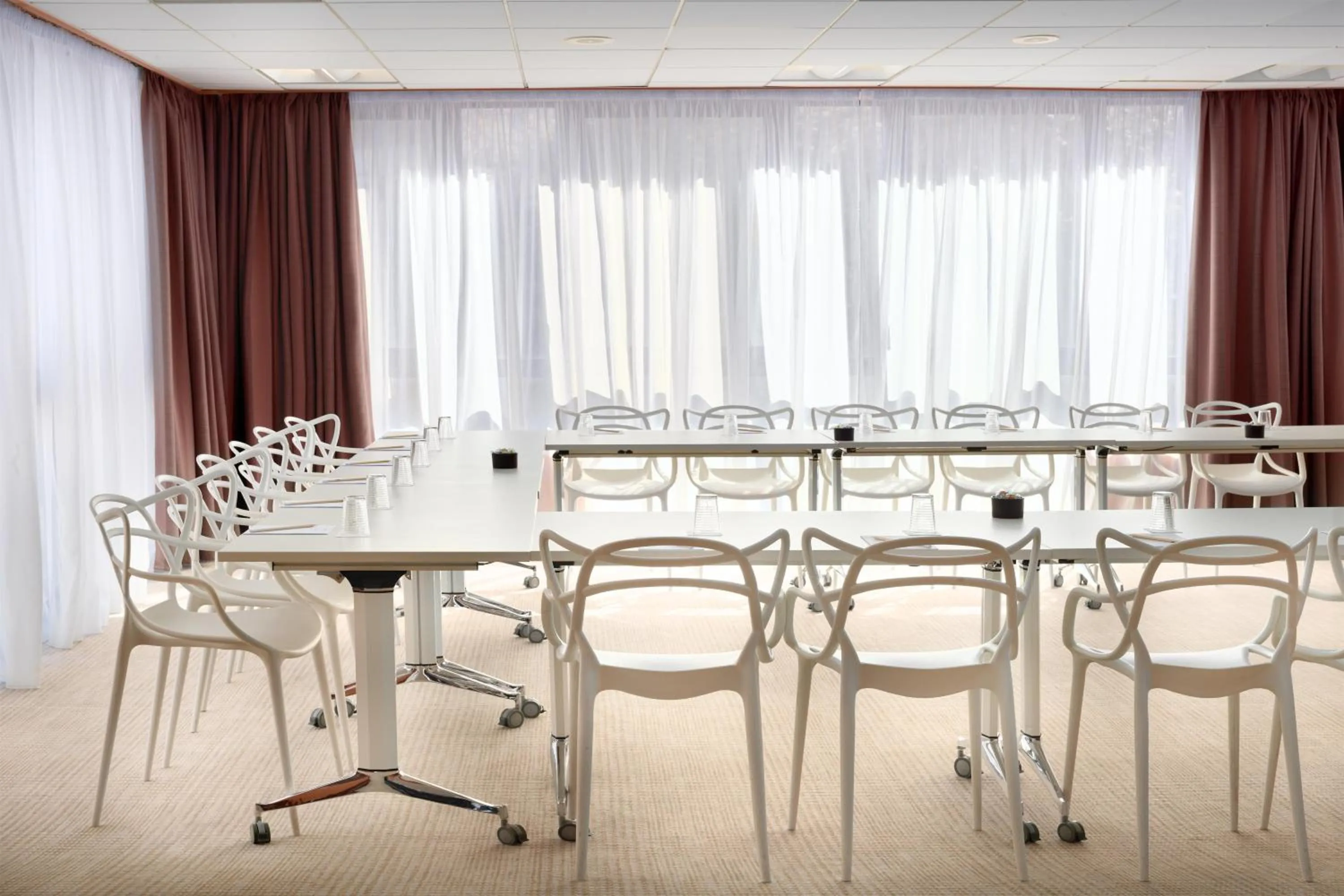 Meeting/conference room in Radisson Hotel Clermont-Ferrand