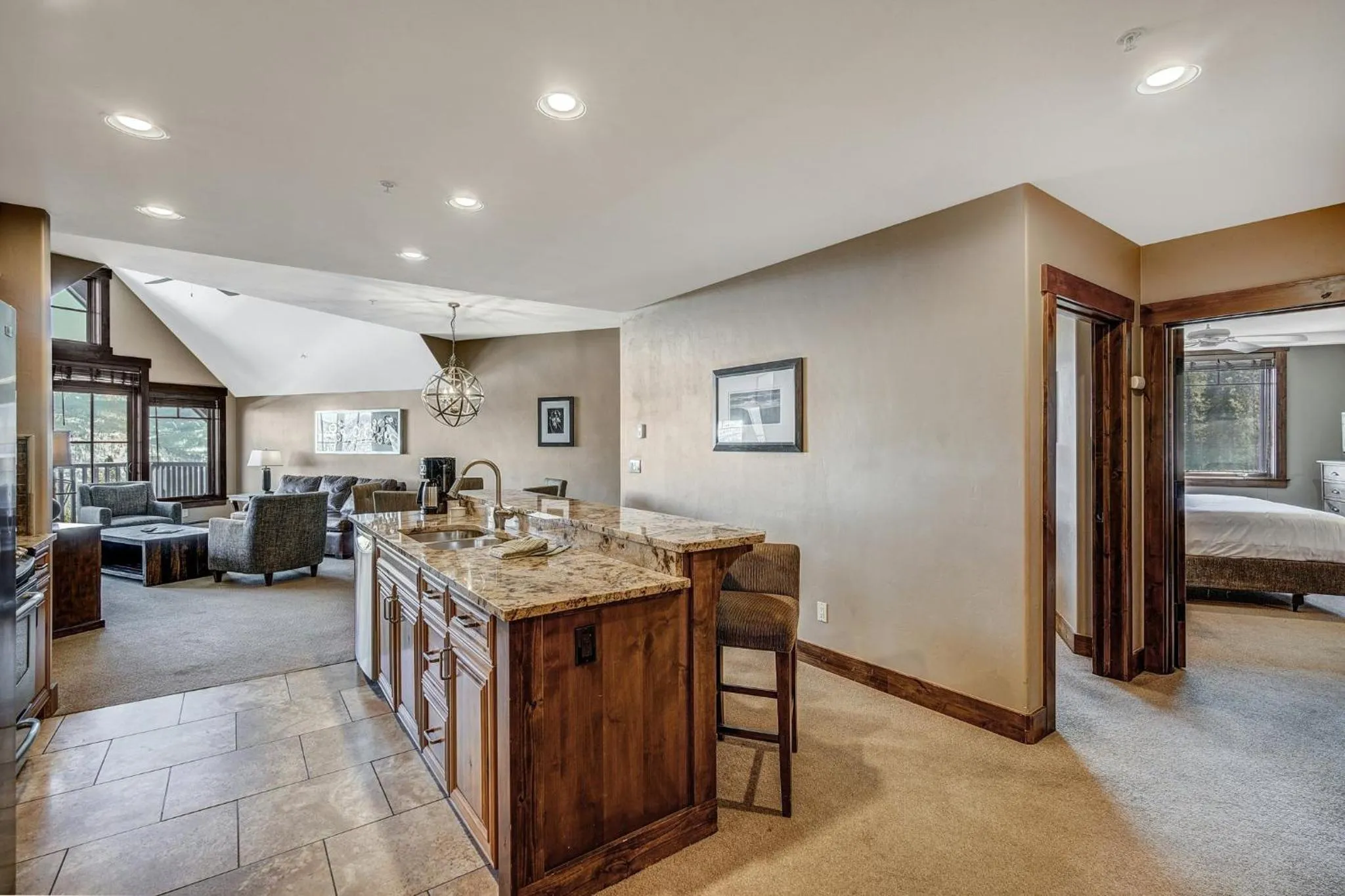 Kitchen or kitchenette, Bed in Crystal Peak Lodge, A Vail Resorts Property