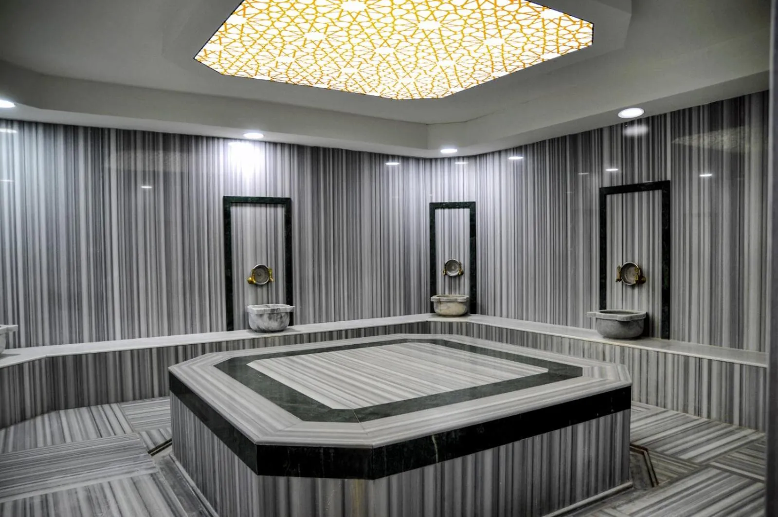 Massage in Expo Park Hotel