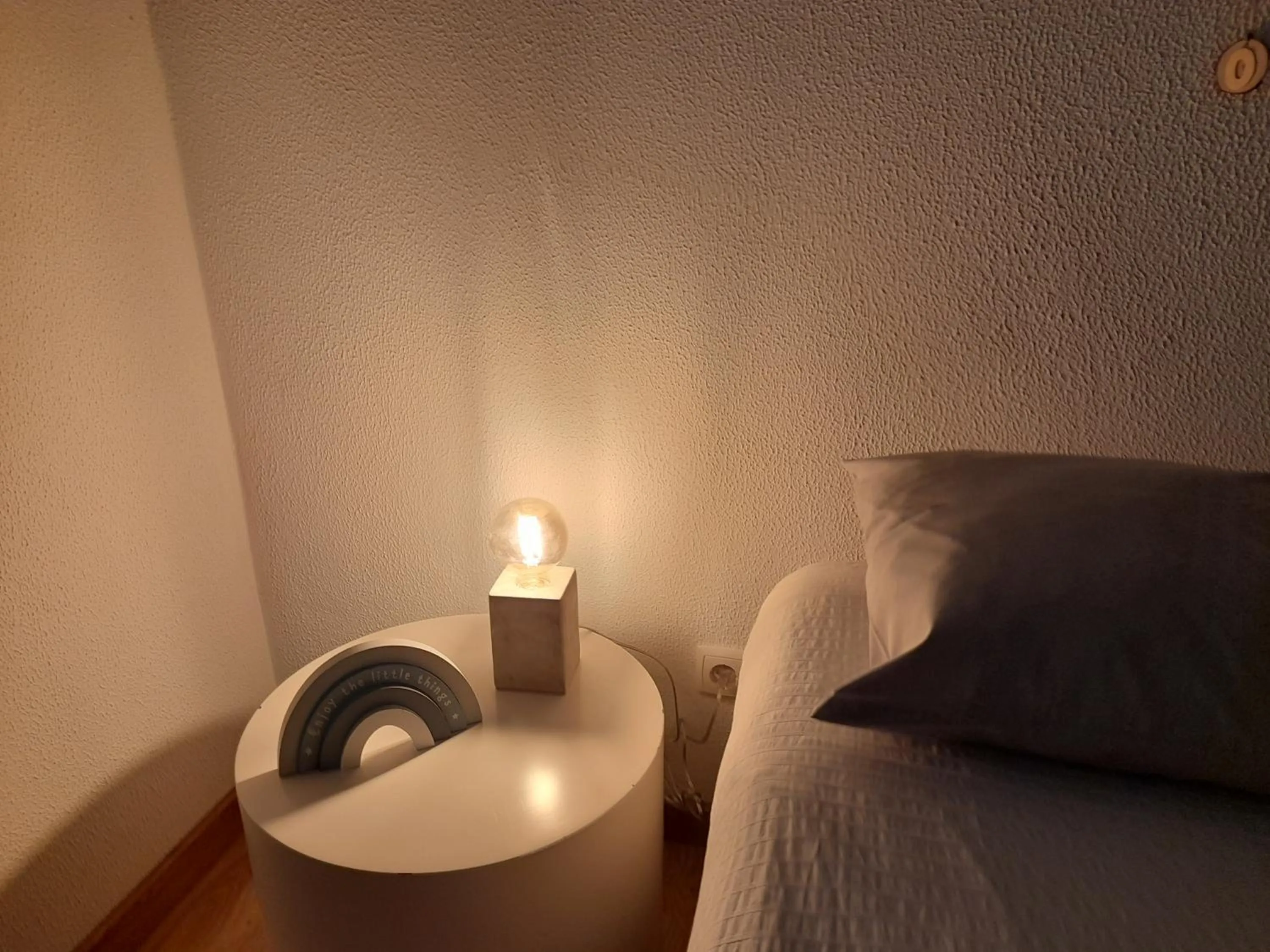 Bed in Sublime Sun & Van - By Meco Stays