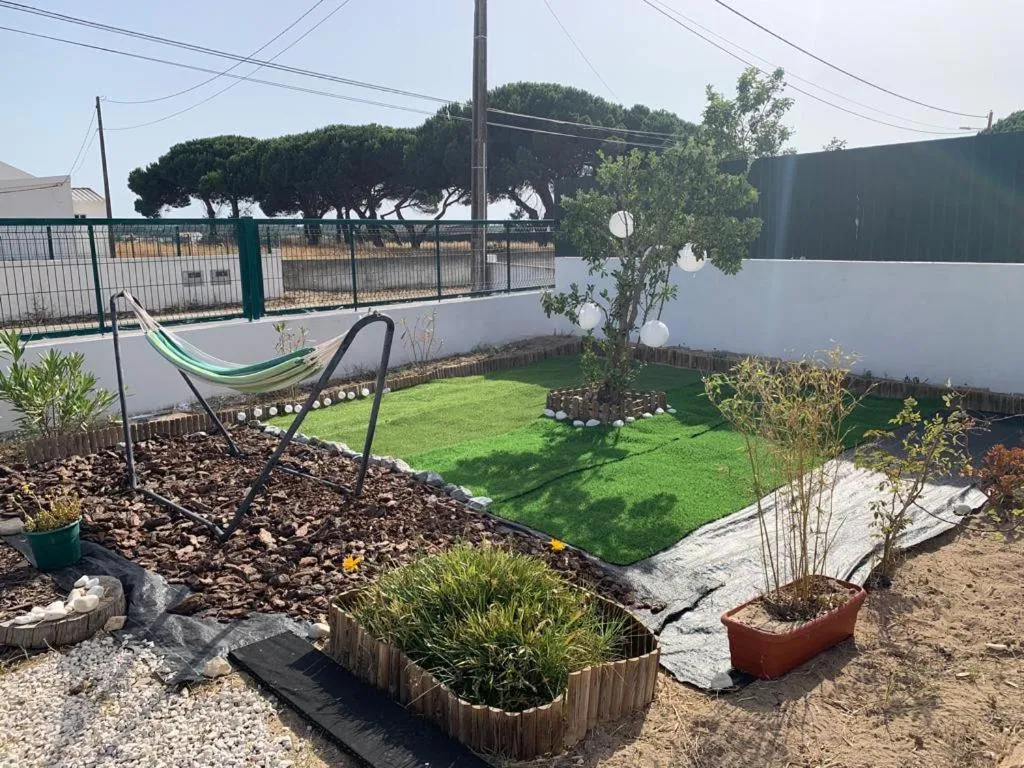 Garden in Sublime Sun & Van - By Meco Stays