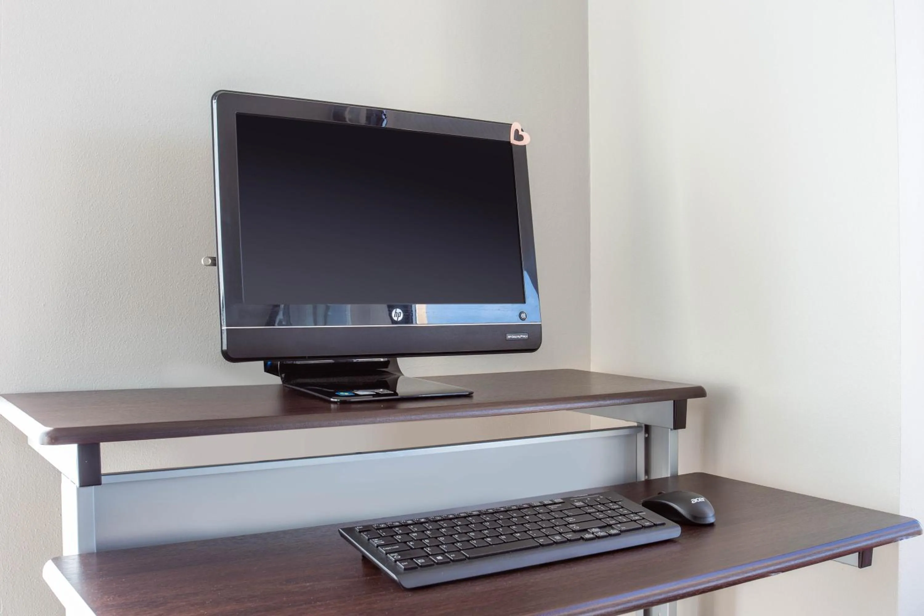 Business facilities in Days Inn by Wyndham Marquette