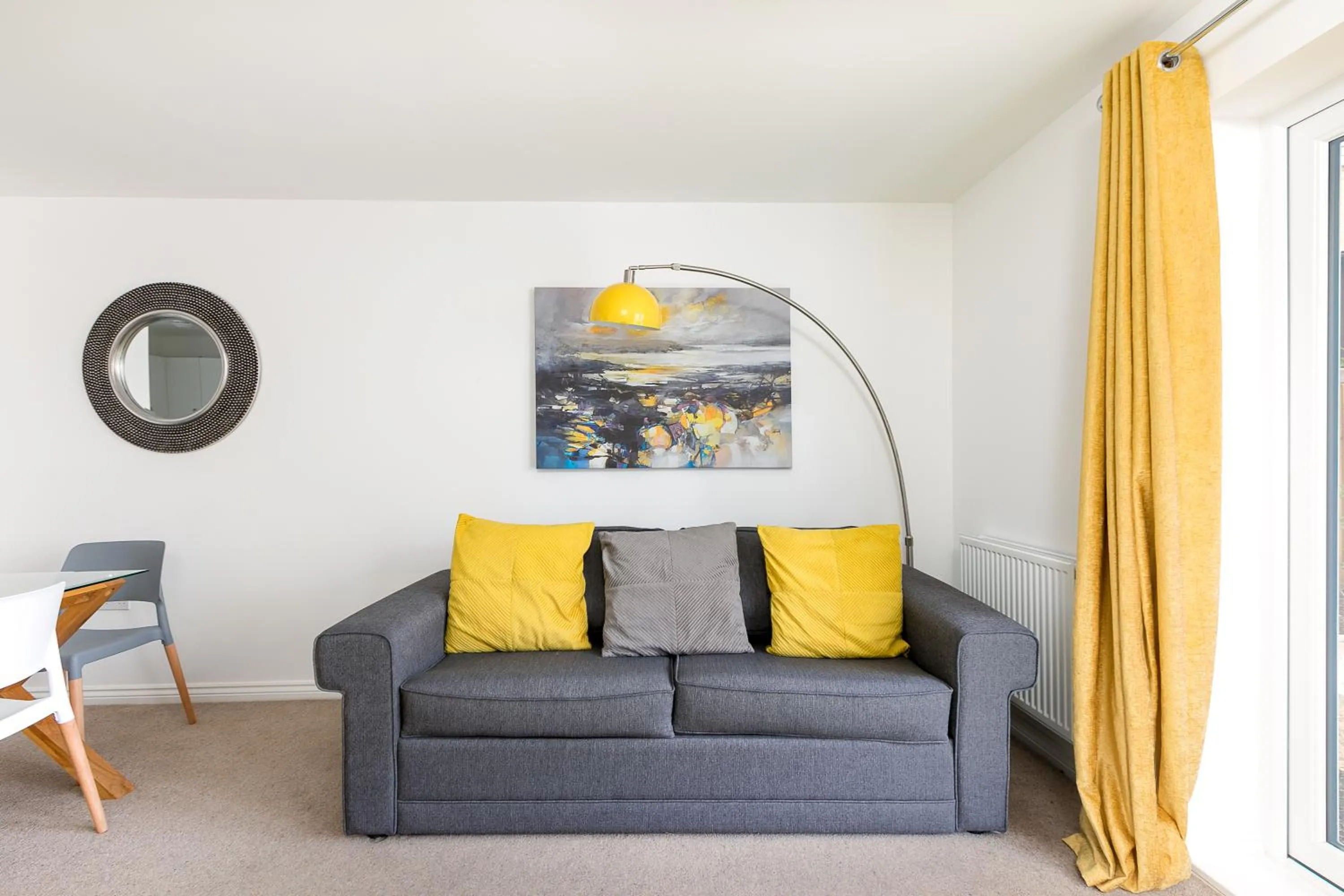 Living room in Hertford Serviced Apartments by Payman Club