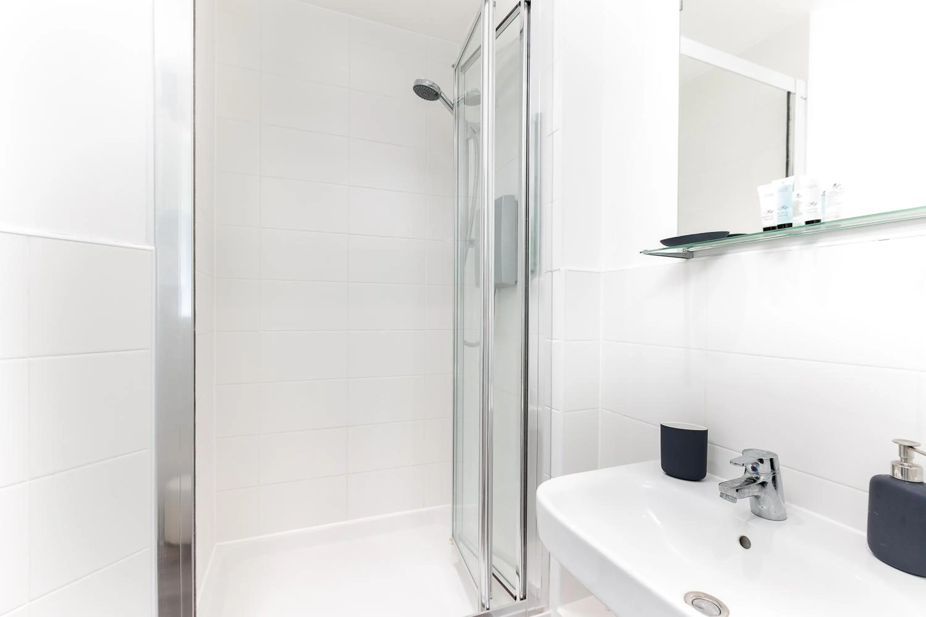 Shower in Hertford Serviced Apartments by Payman Club