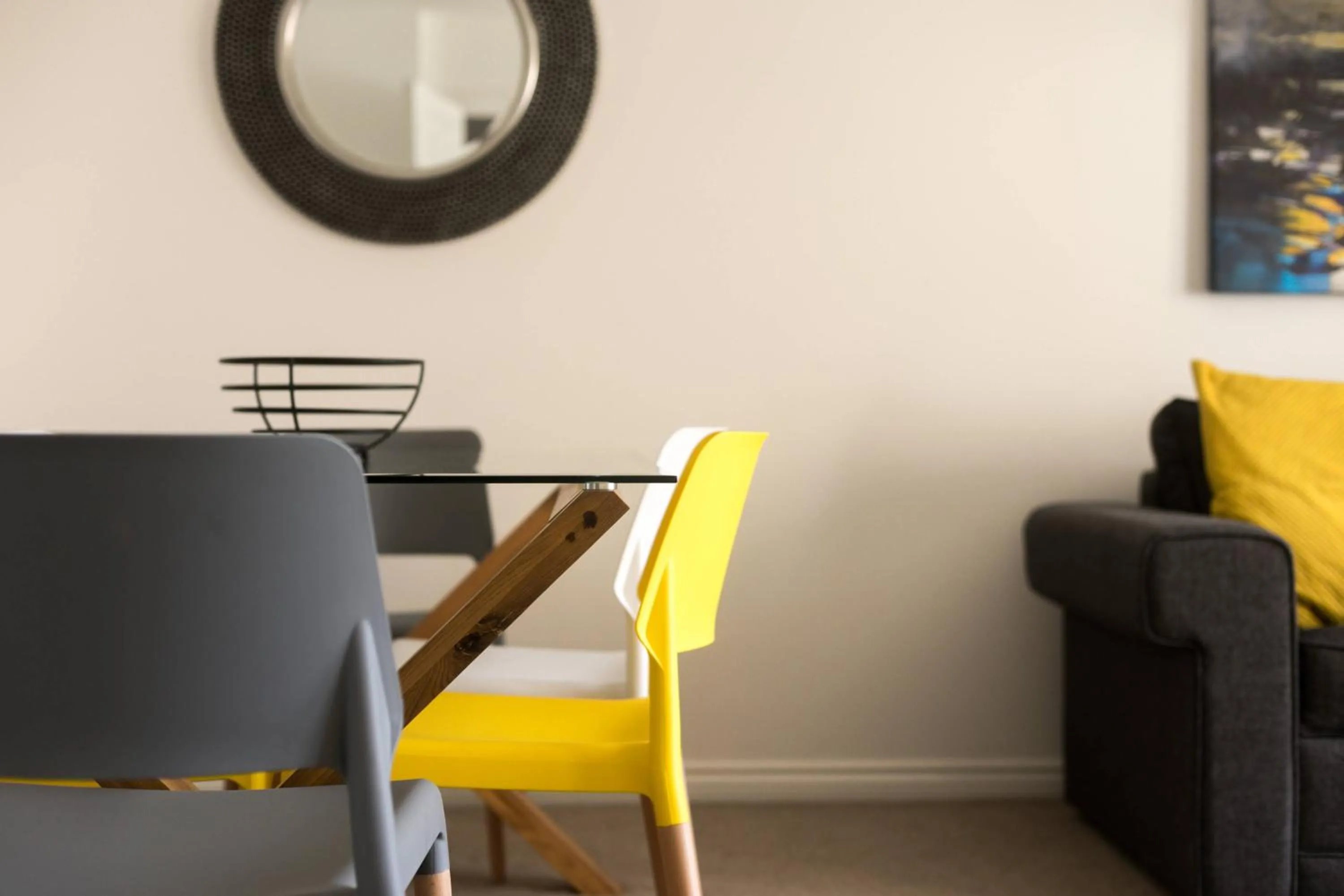 Living room in Hertford Serviced Apartments by Payman Club