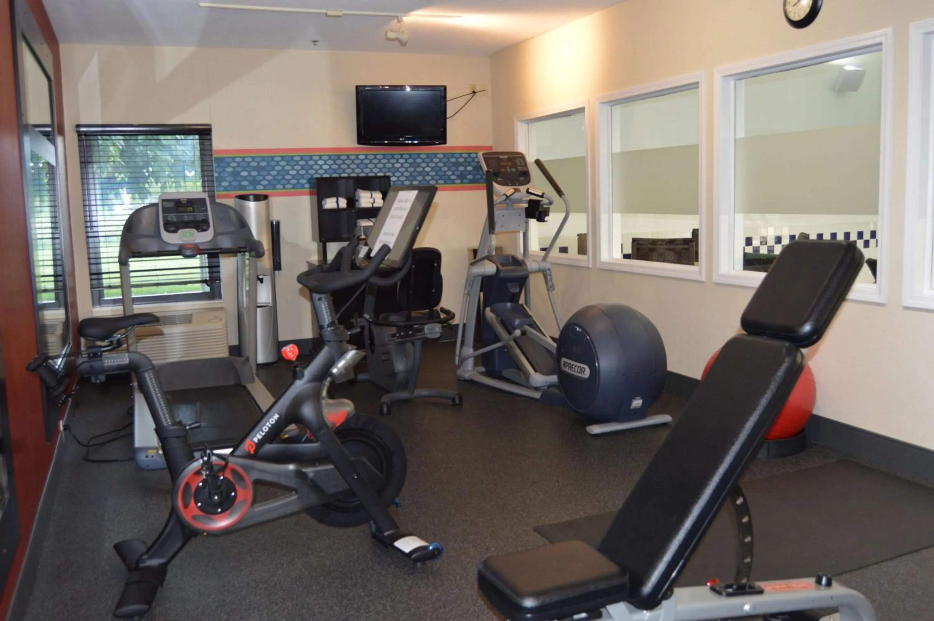Fitness centre/facilities in Hampton Inn Tiffin