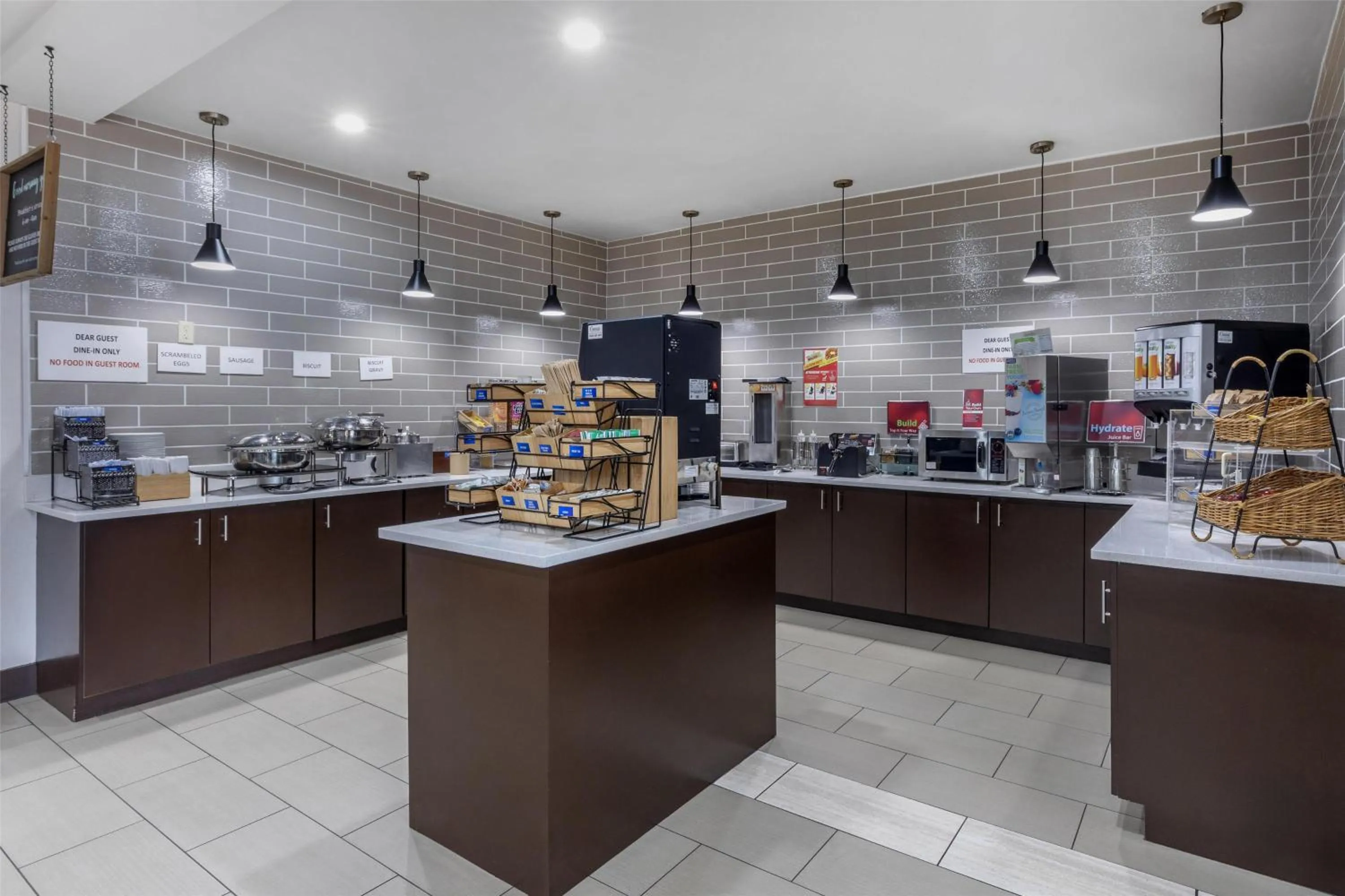 Breakfast in Best Western Plus Denton Inn & Suites