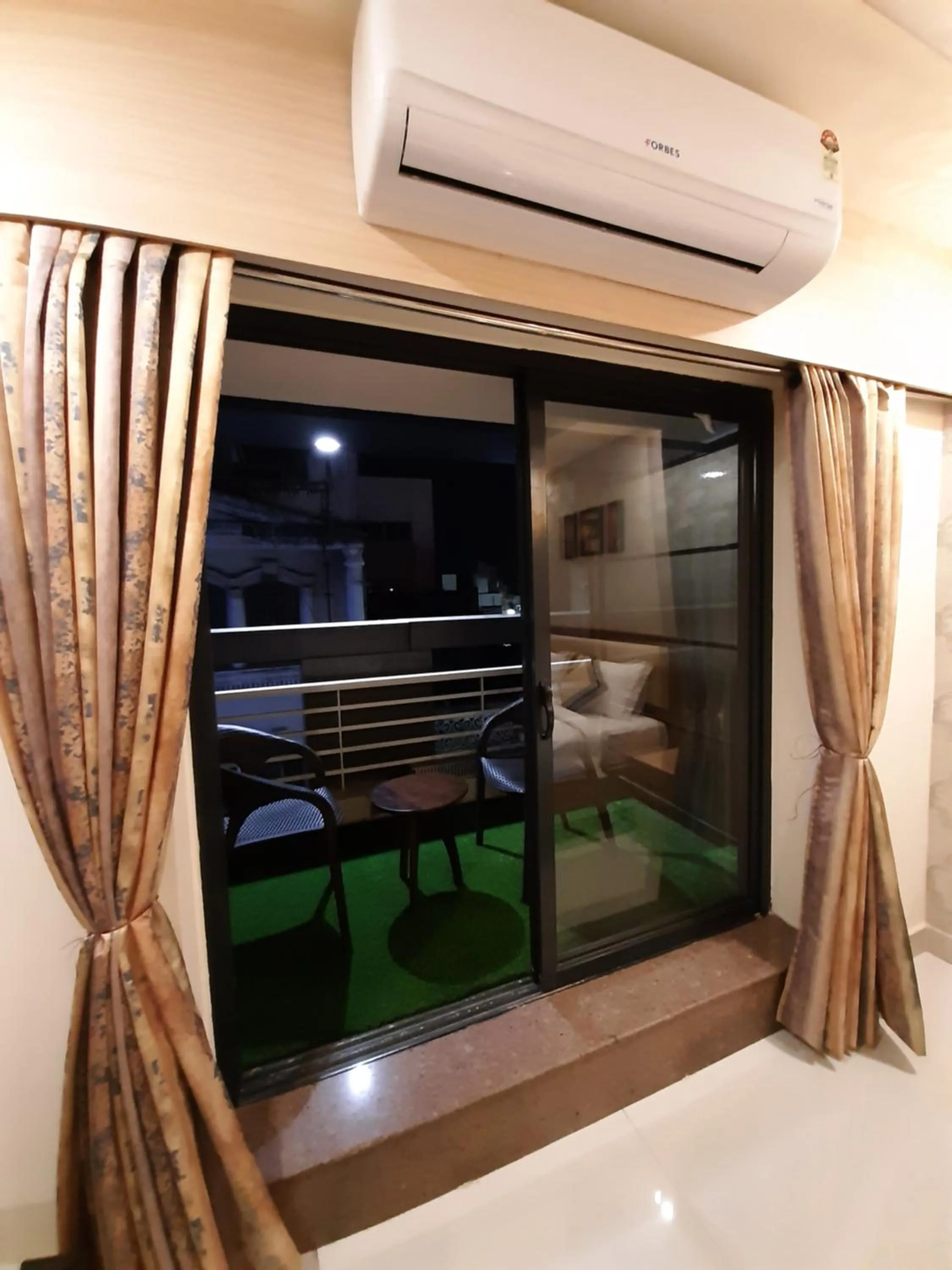 Seating area in Liza Regency