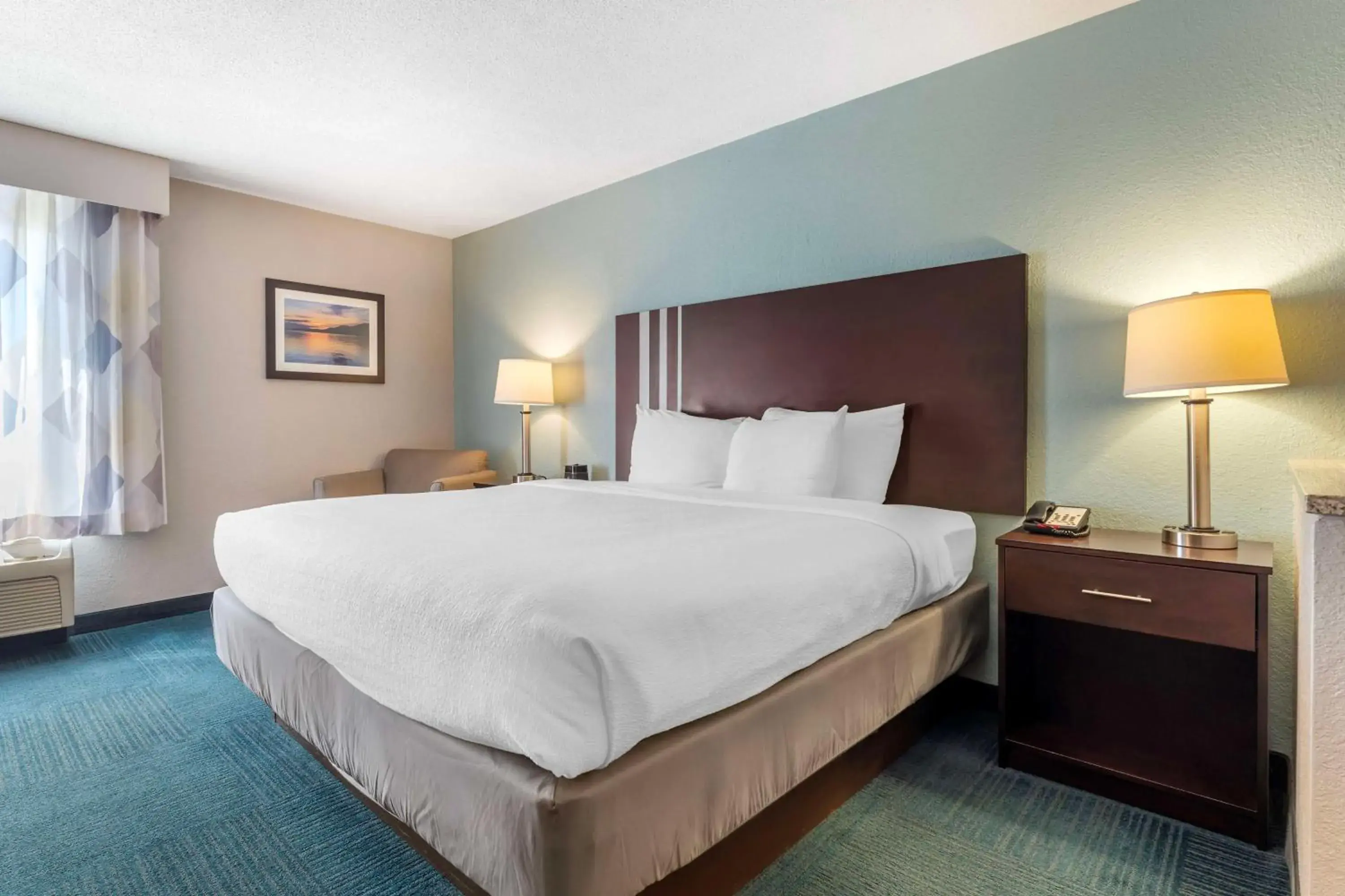 King Suite - Disability Access in Best Western St. Clairsville Inn & Suites King Suite - Disability Access in Best Western St. Clairsville Inn & Suites