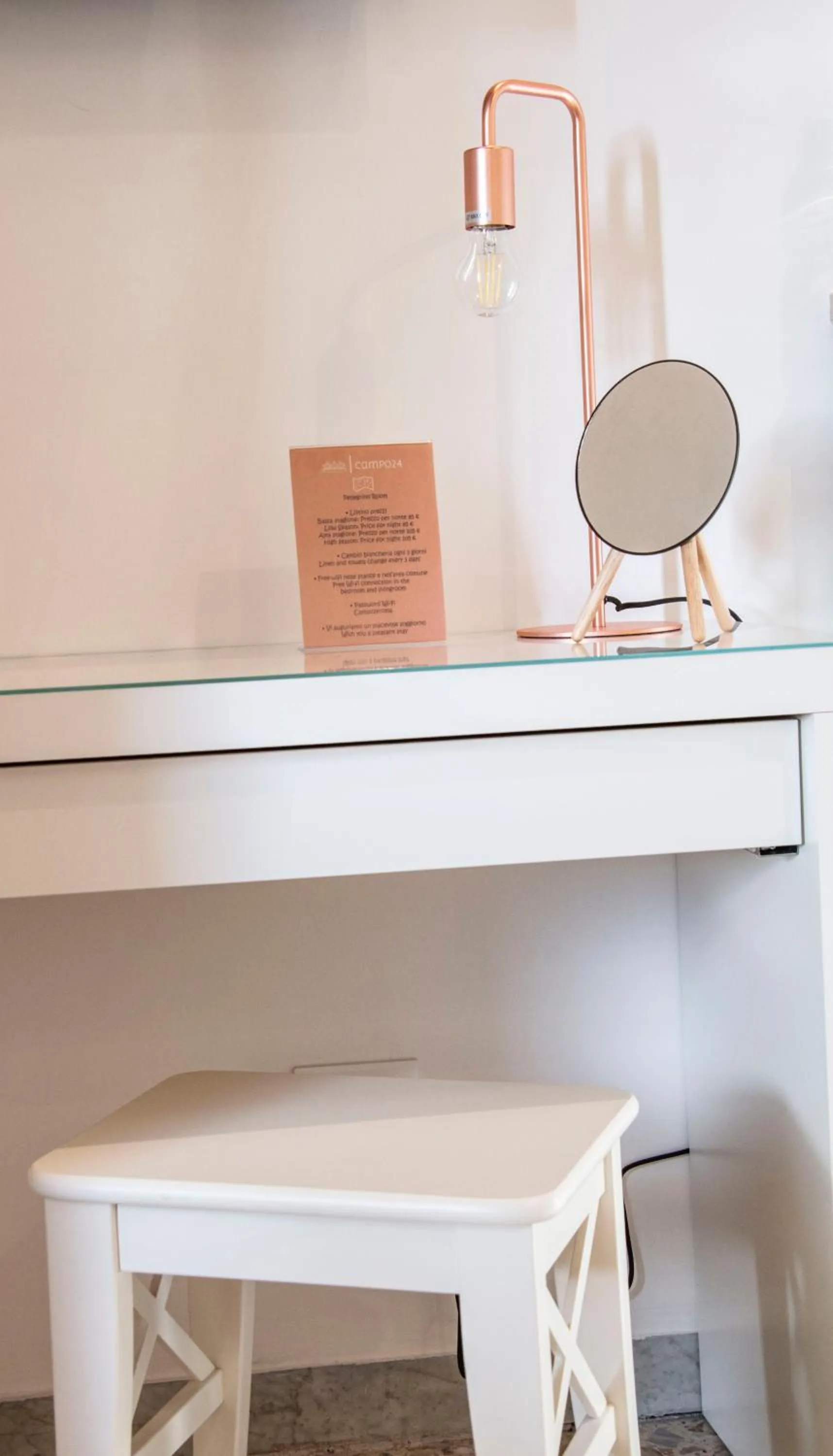 Photo of the whole room in Campo24roma Guesthouse