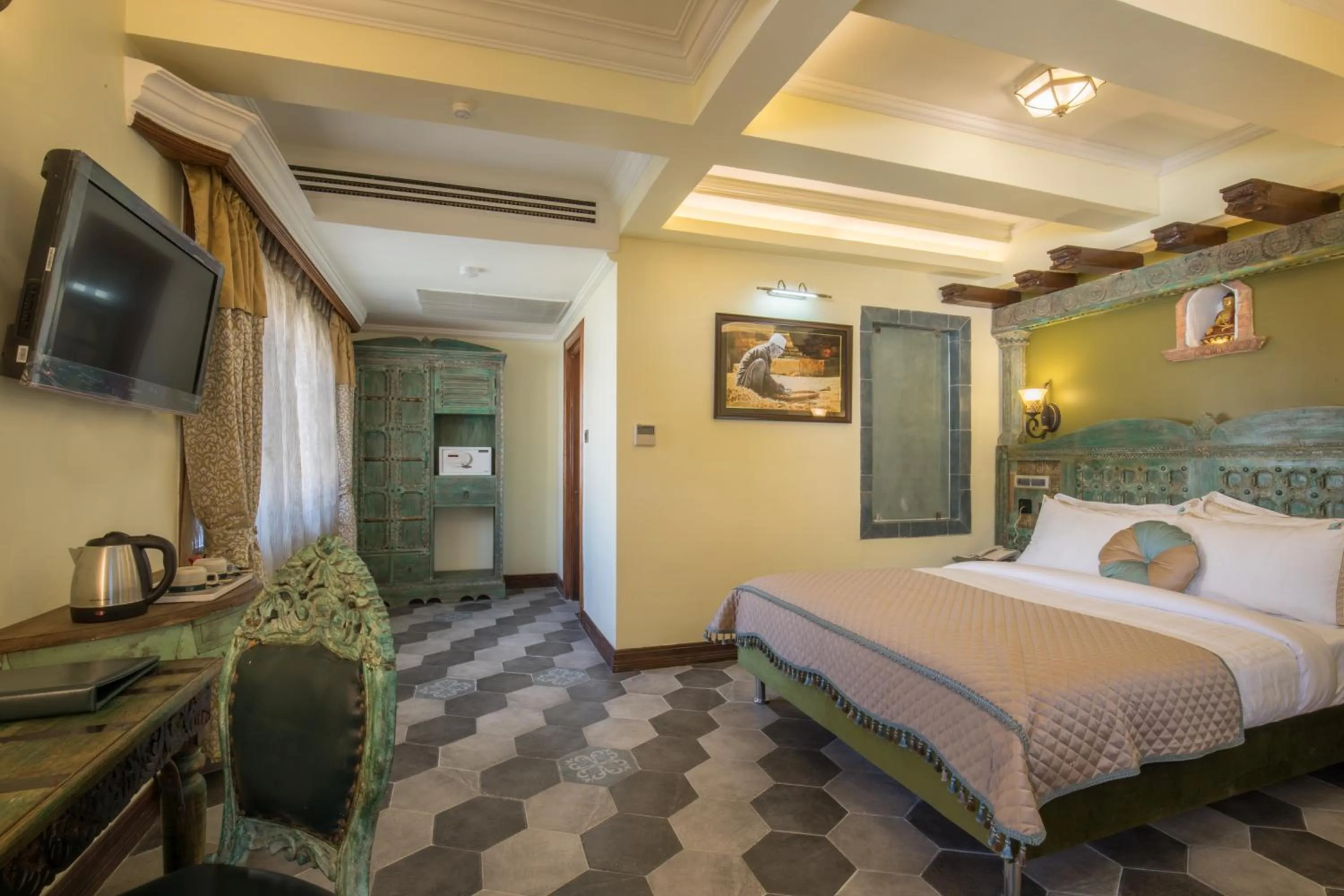 Bedroom, Bed in Heritage Hotel Suites and Spa