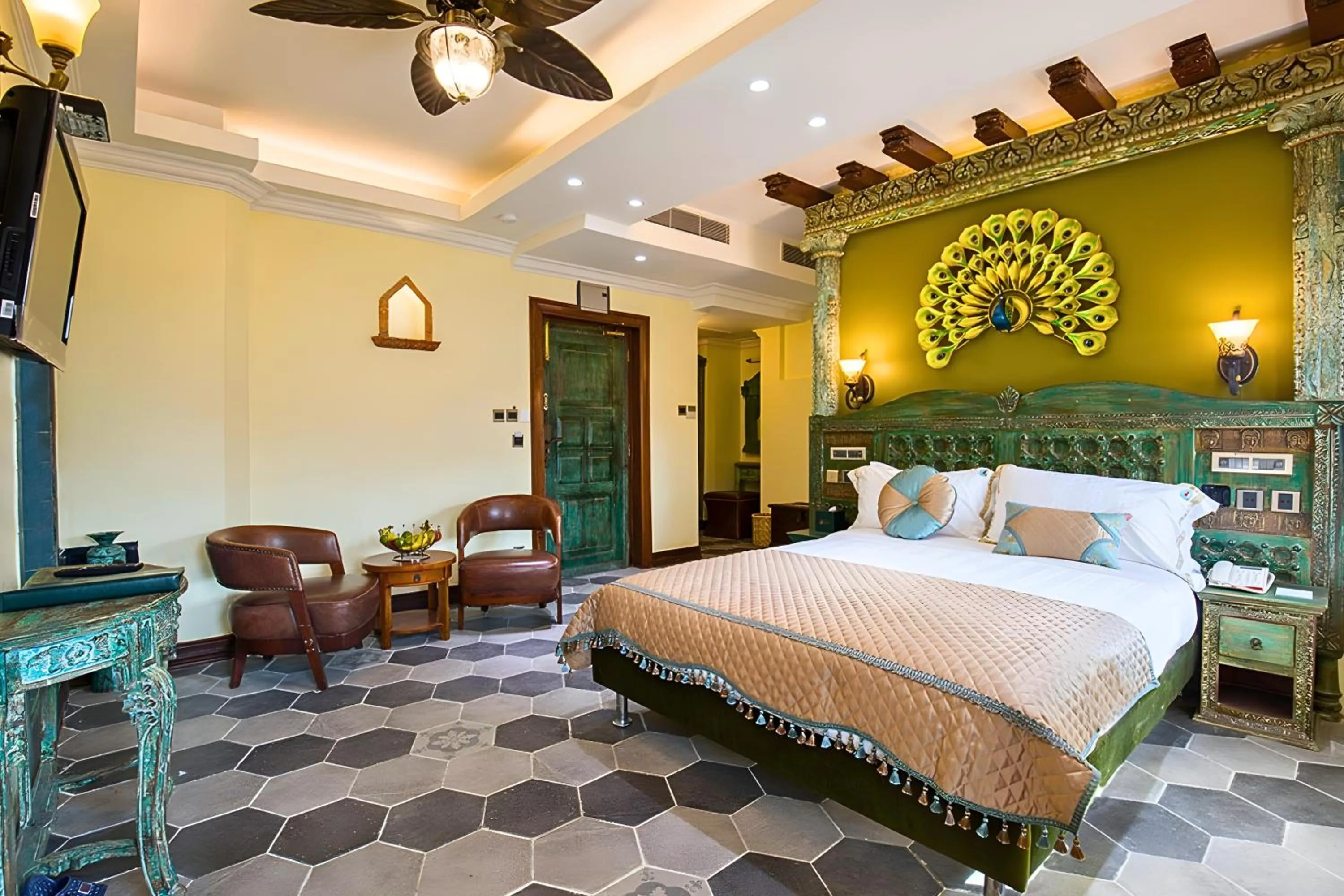Property building, Bed in Heritage Hotel Suites and Spa