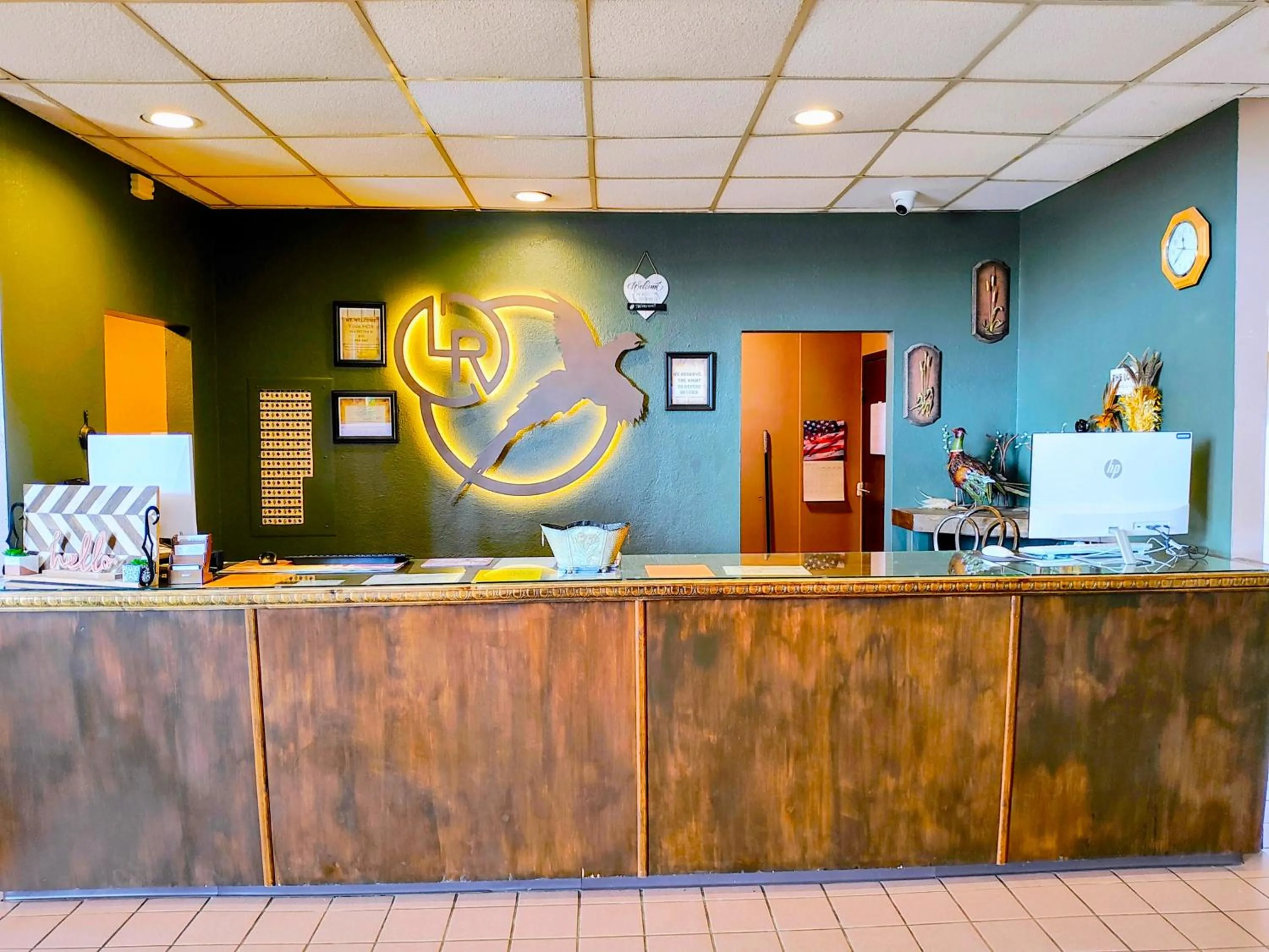 Property building in The Lodge at Russell - Russell Inn