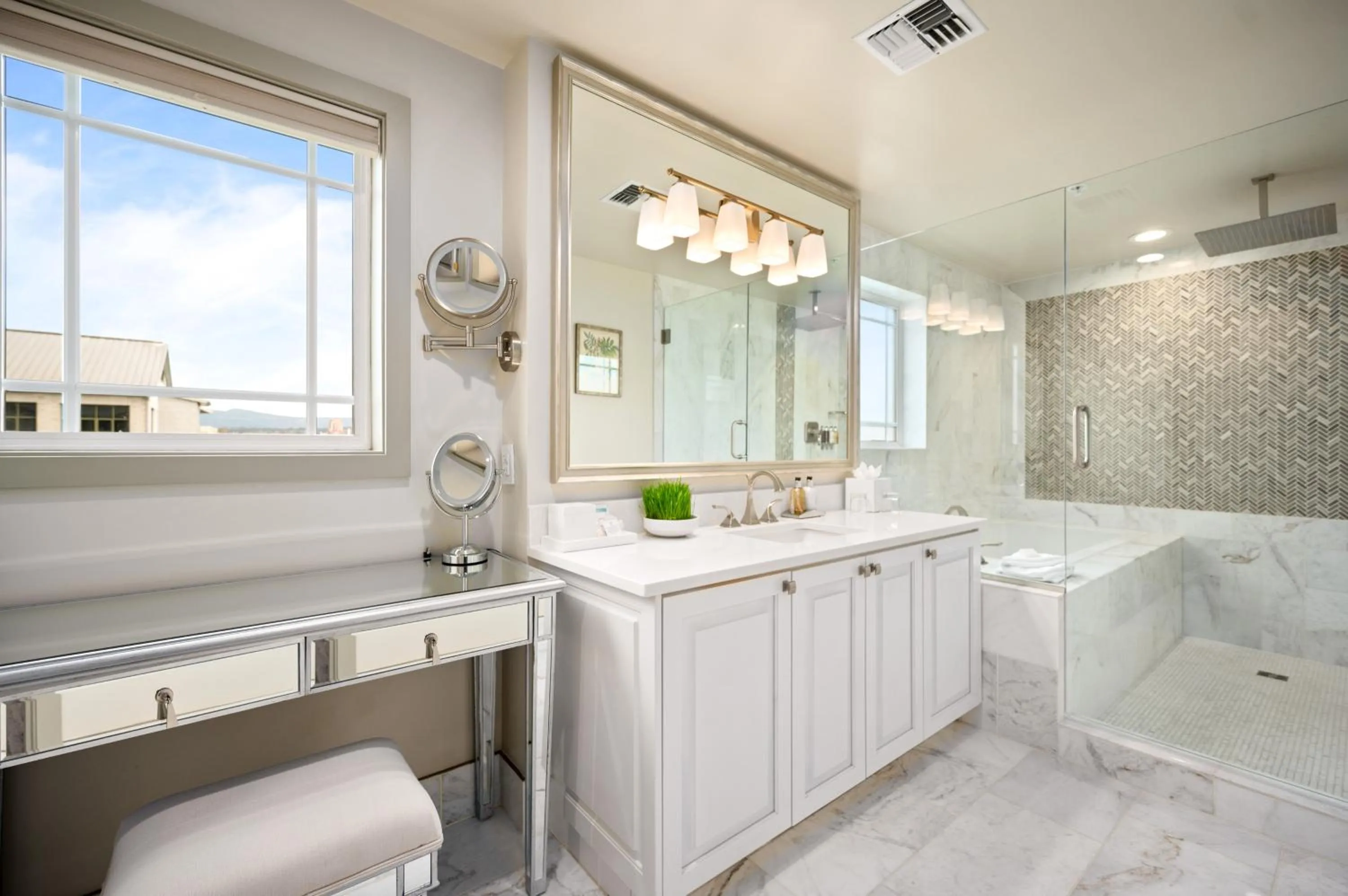 Hotel Bellwether on Bellingham Bay