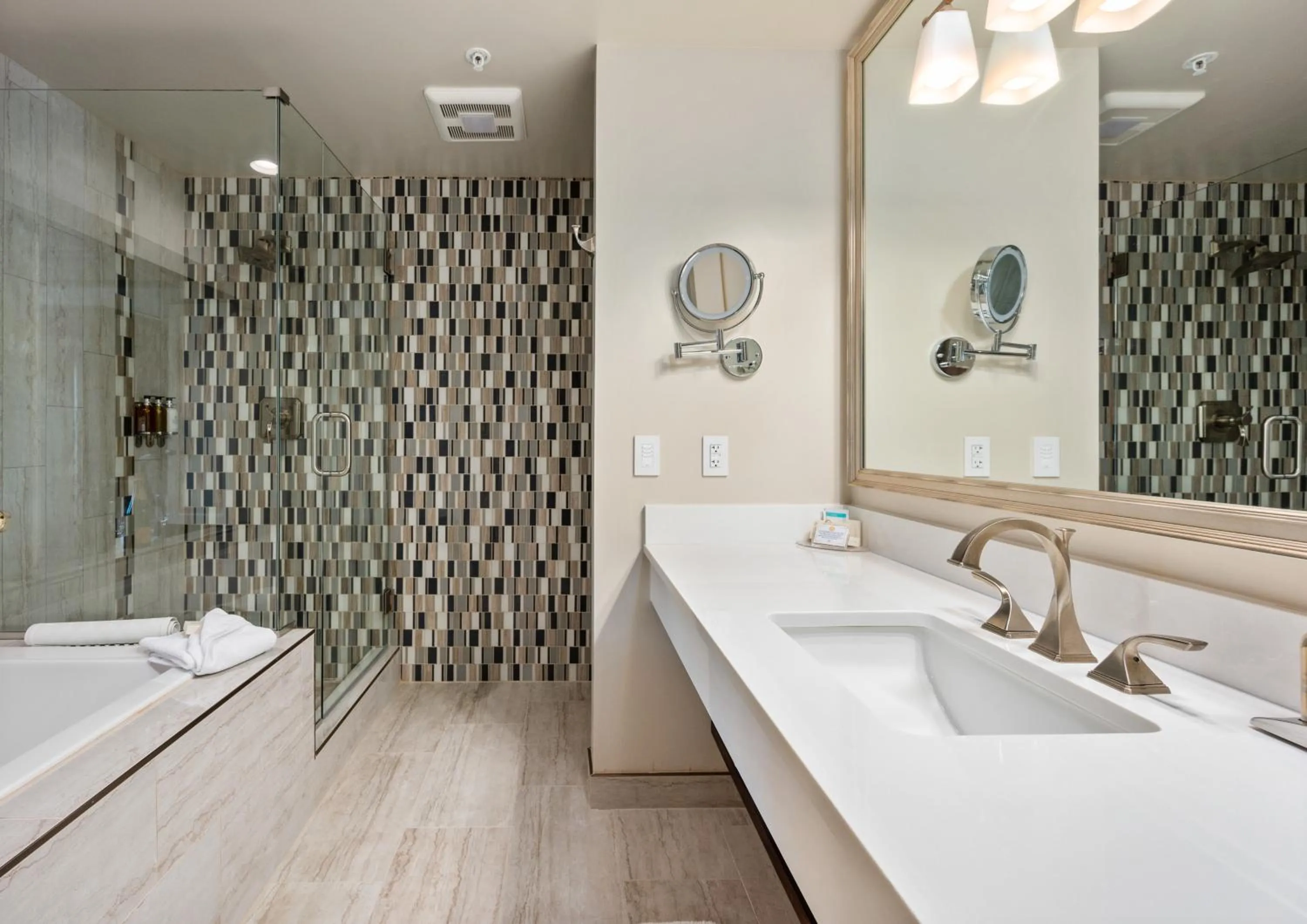 Hotel Bellwether on Bellingham Bay