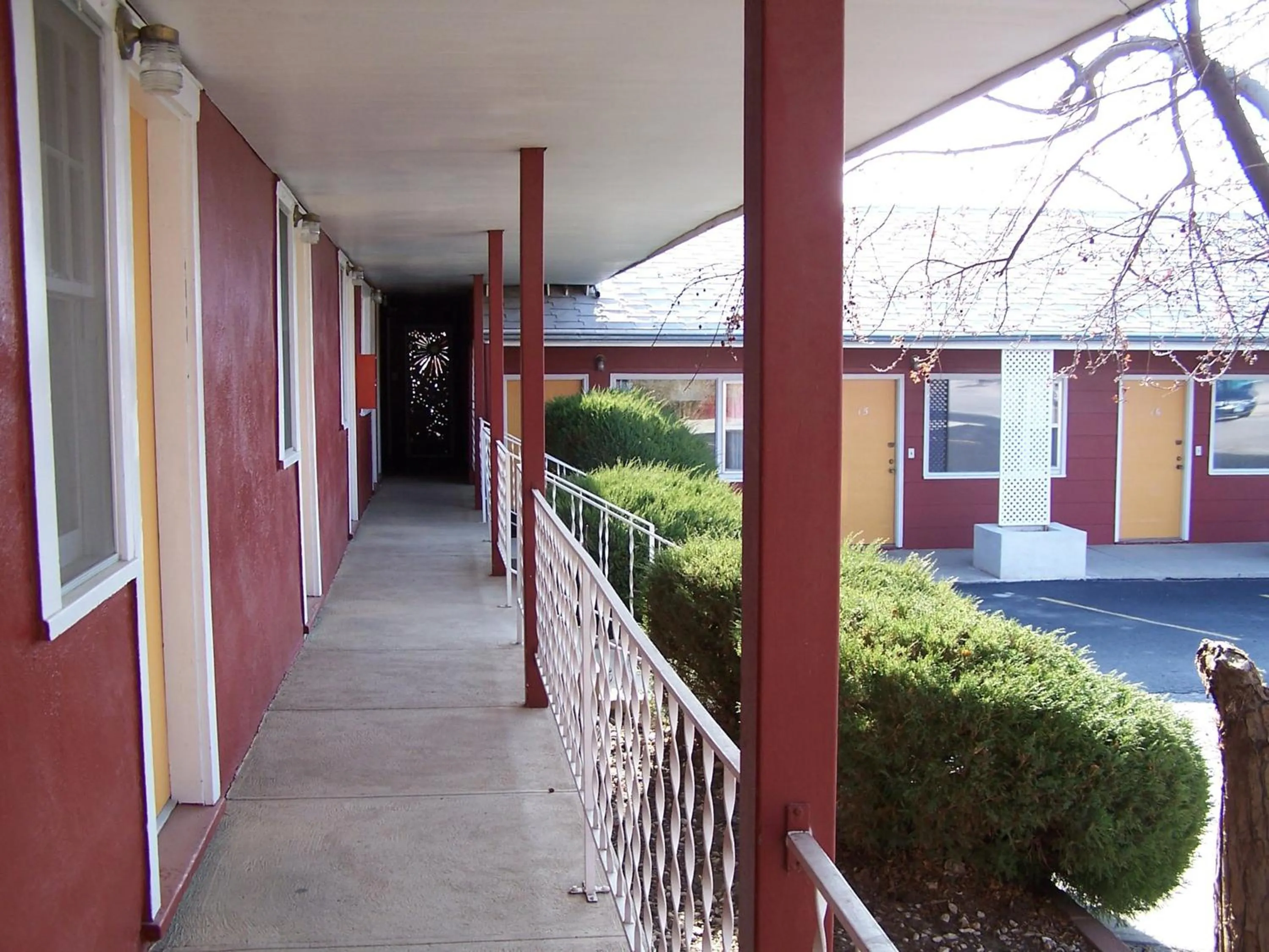 Balcony/Terrace in Big Horn Motel