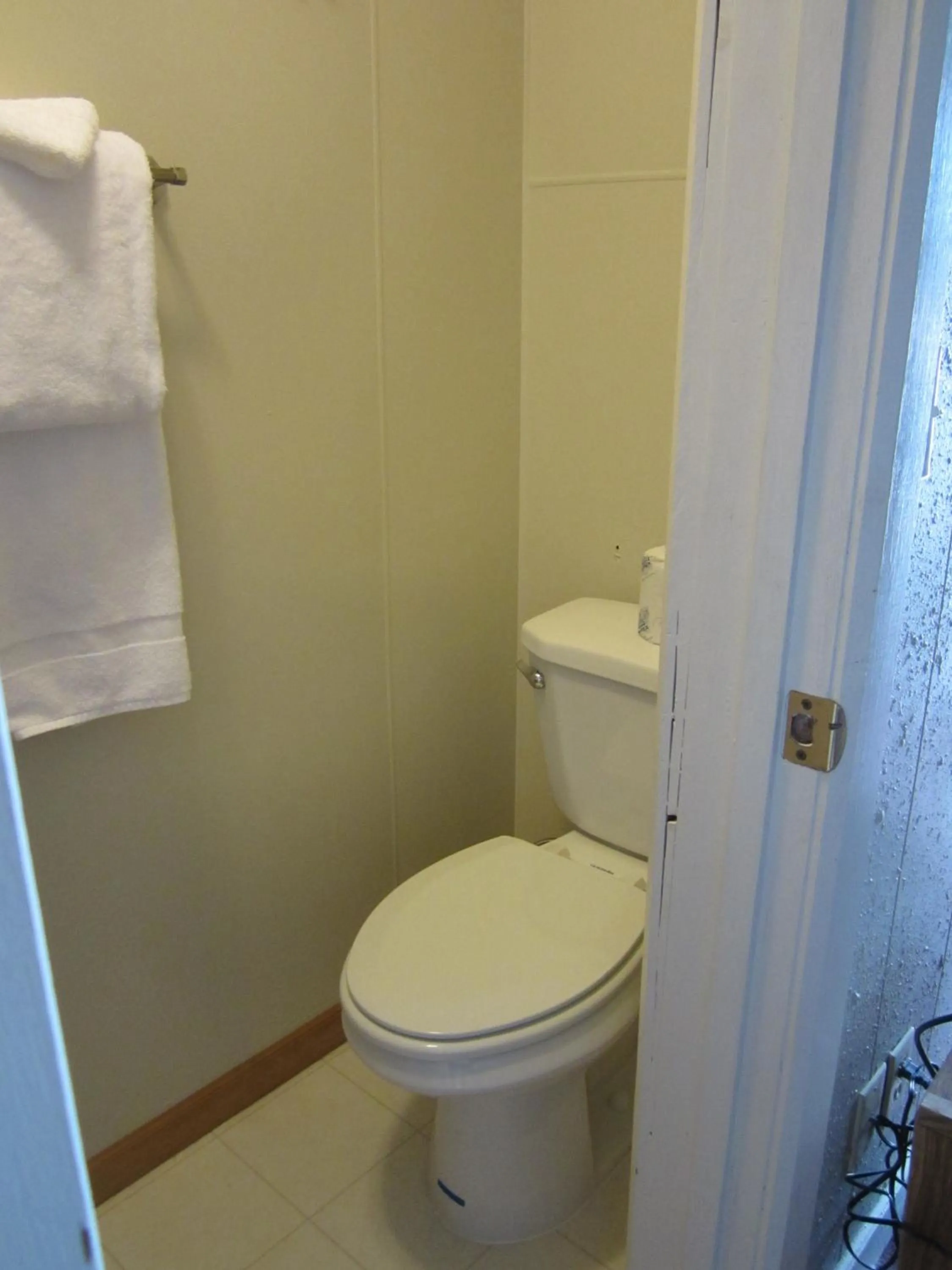 Bathroom in Big Horn Motel