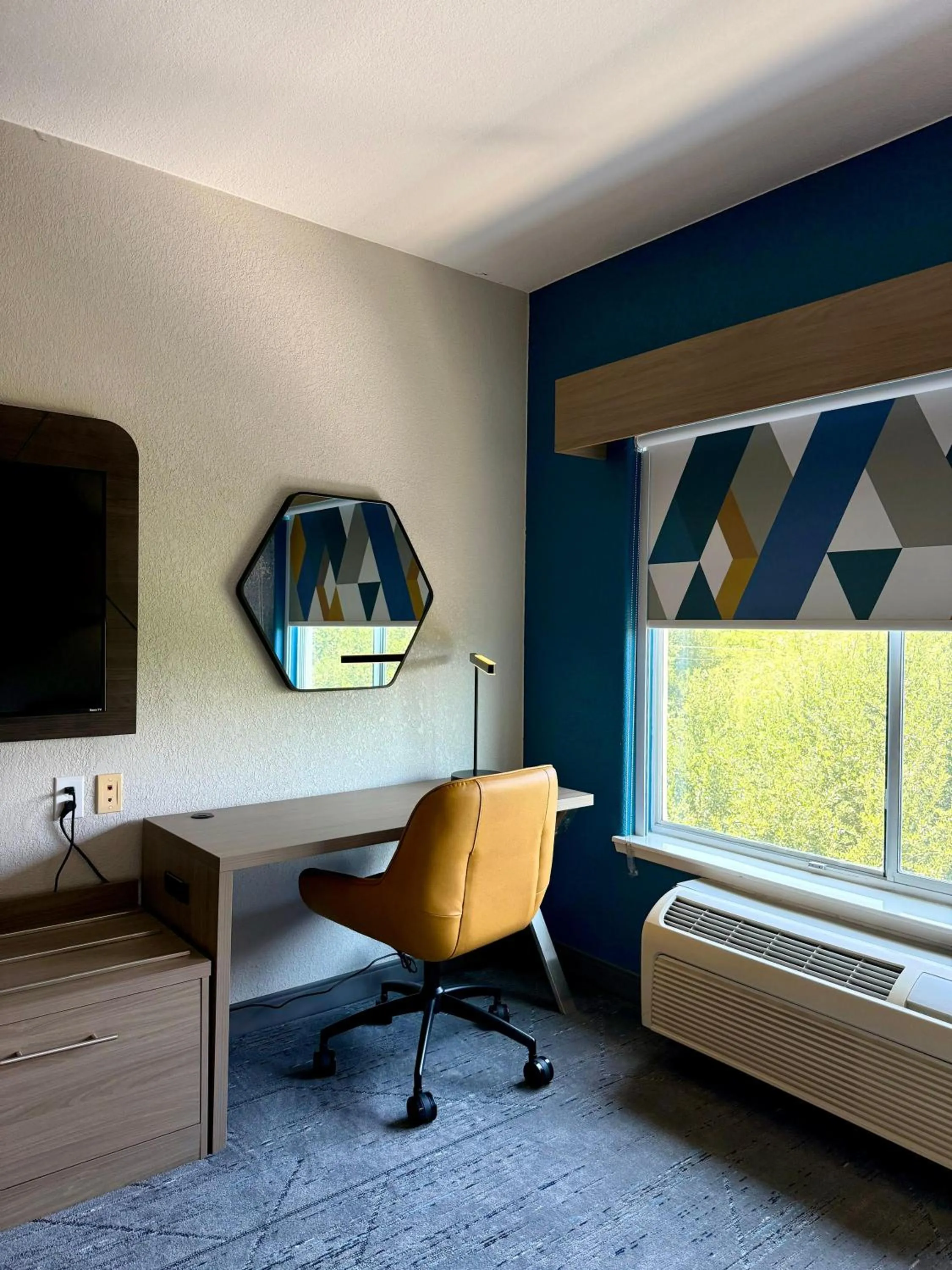 Decorative detail, Bed in Holiday Inn Express & Suites San Antonio South by IHG