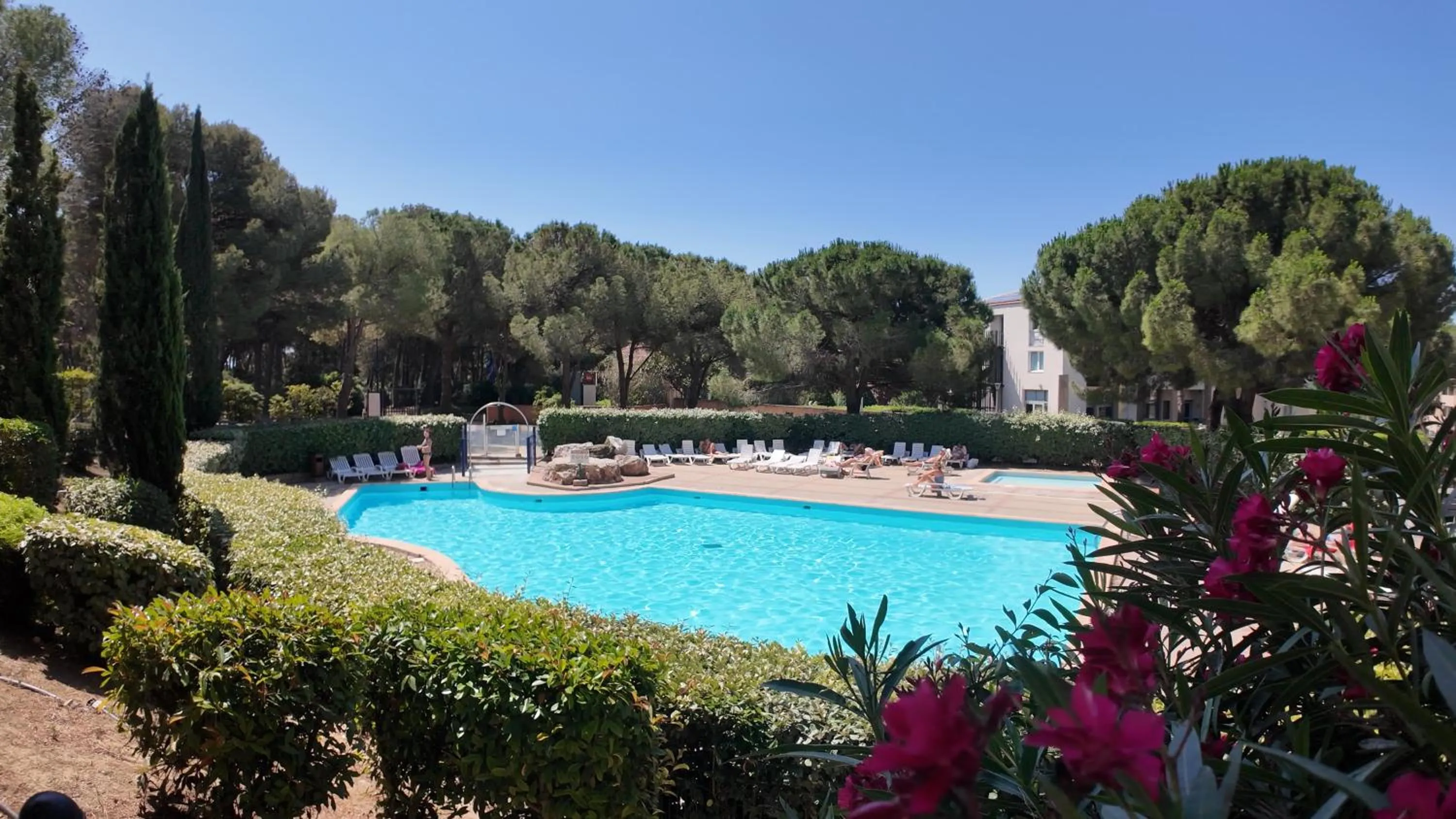Swimming pool in Résidence Goélia Arcadius