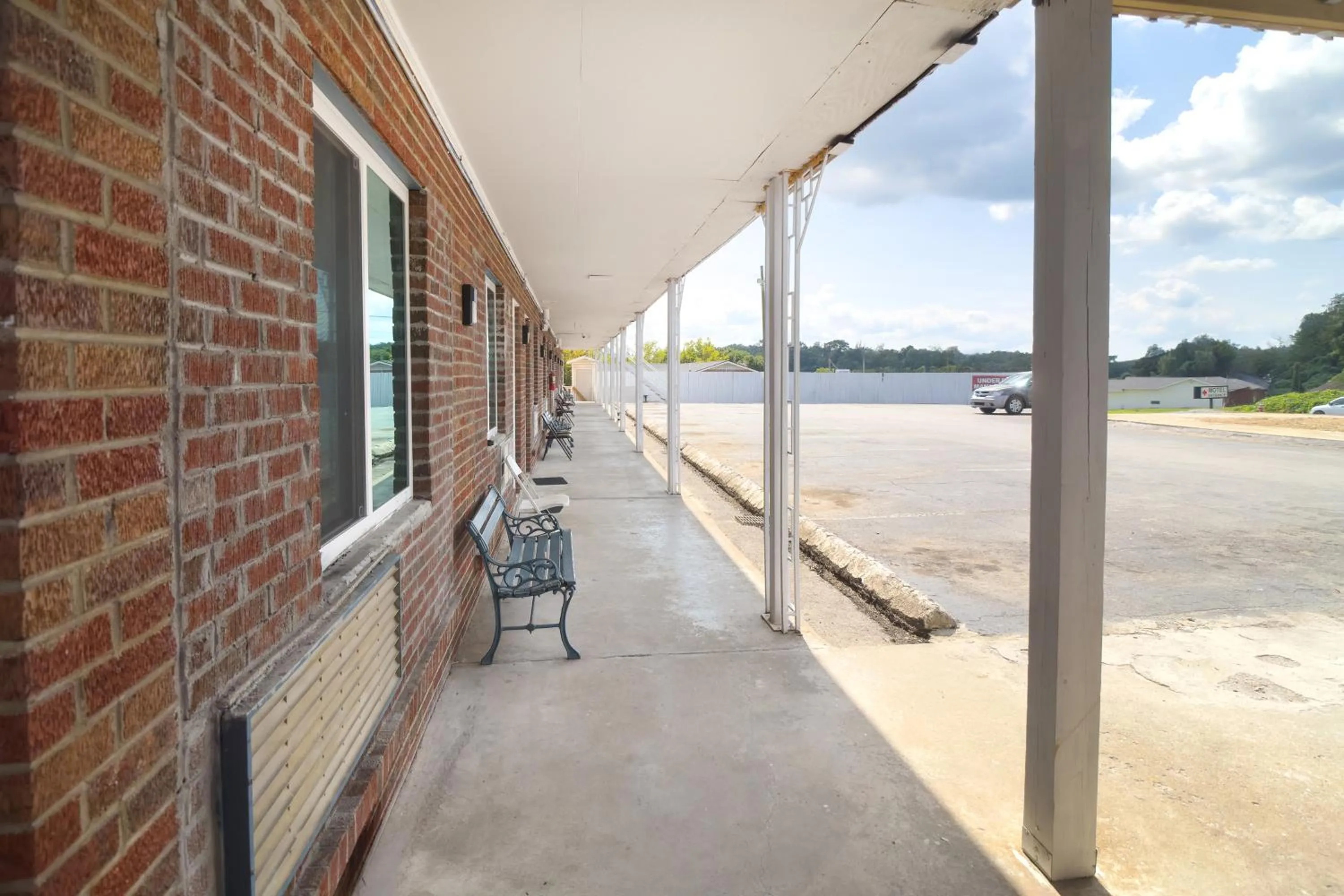 Facade/entrance in Imperial Inn by OYO Tazewell