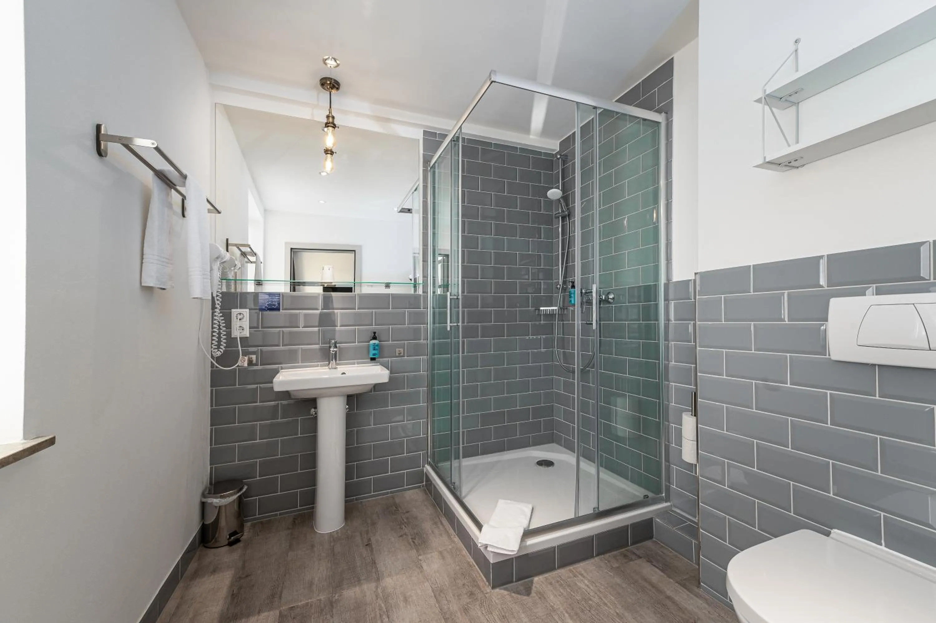 Bathroom in Hotel das Q