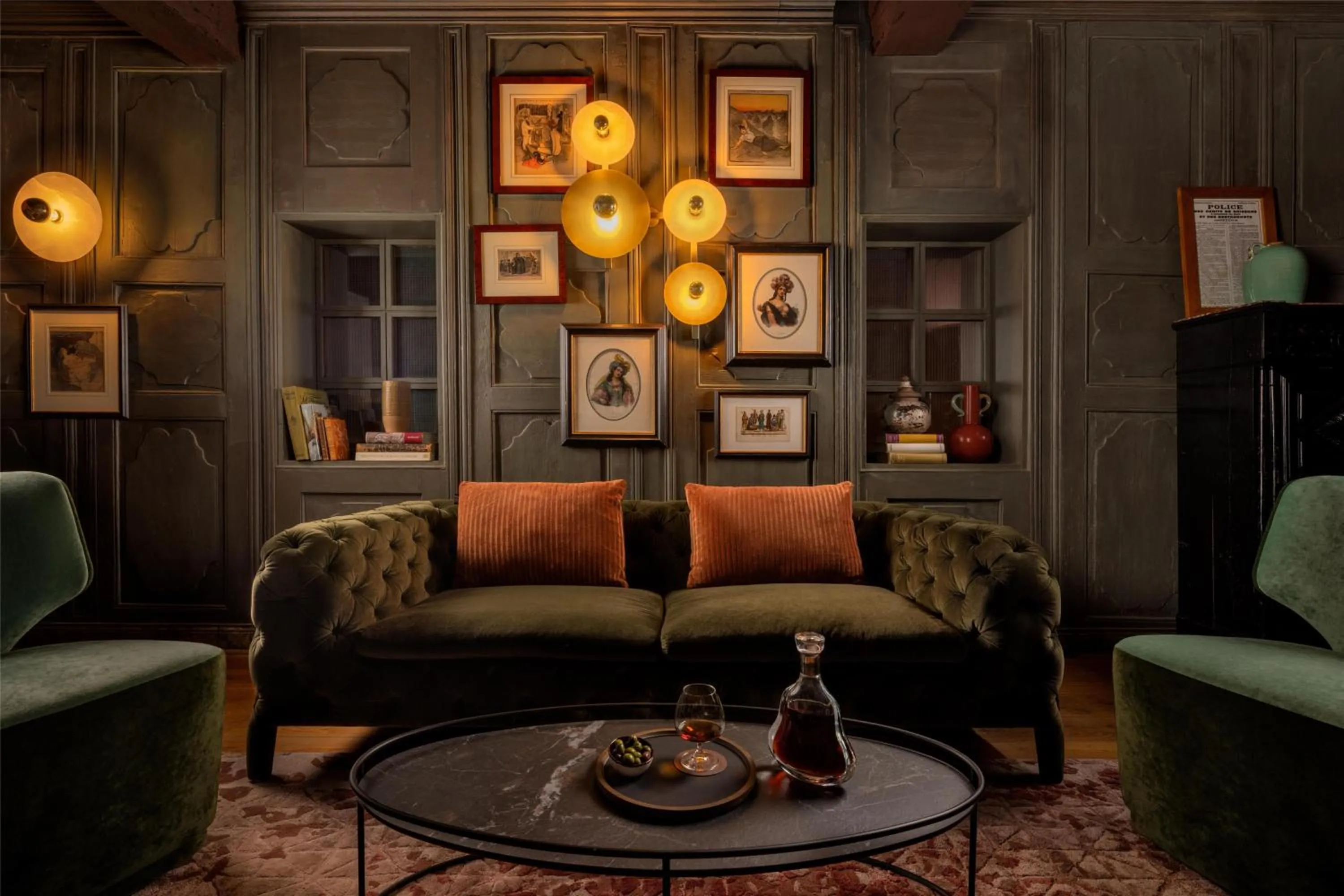 Lounge or bar in Cour des Loges Lyon, A Radisson Collection Hotel