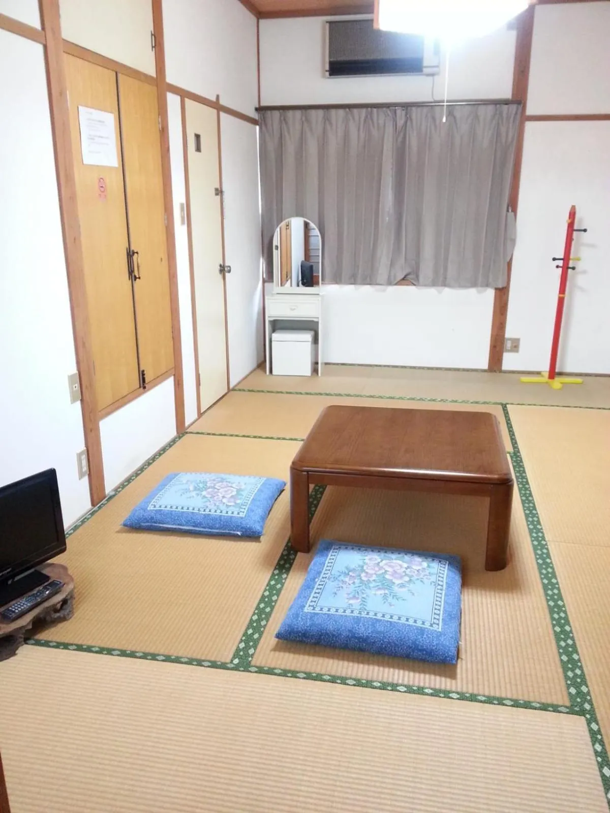 Bed in Guest House Nakamura House