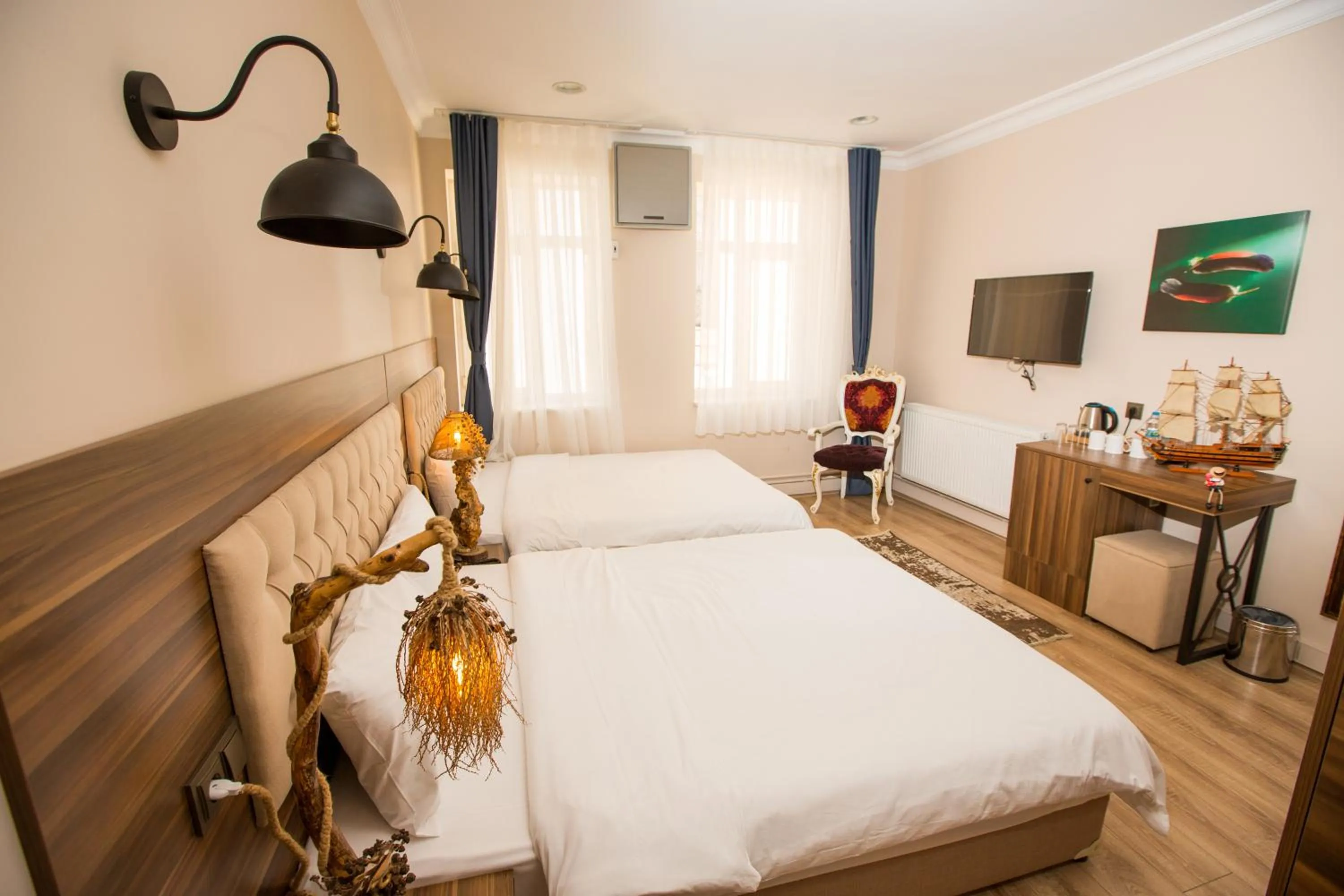 Bed in Corner Garden Hotel