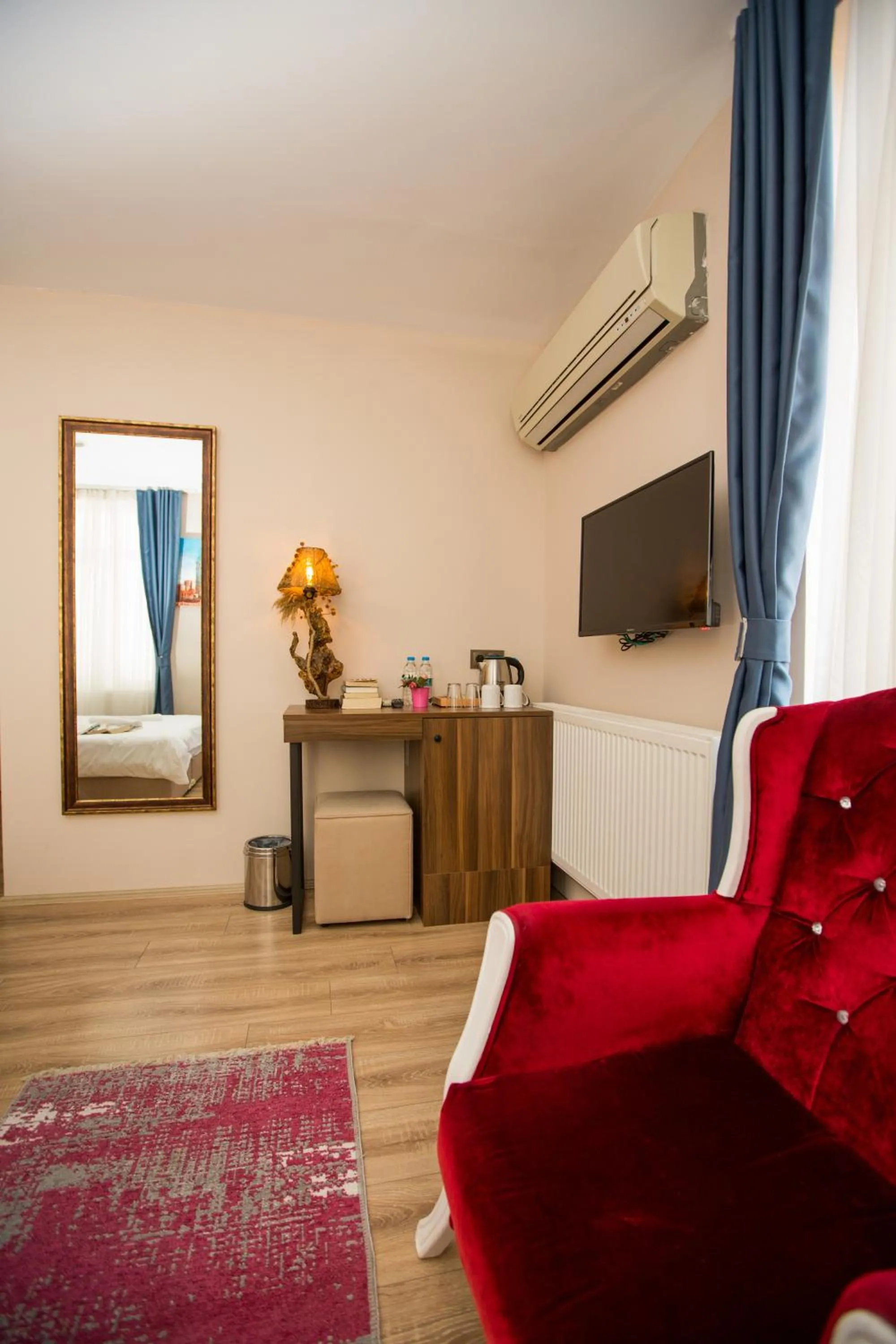 Photo of the whole room in Corner Garden Hotel