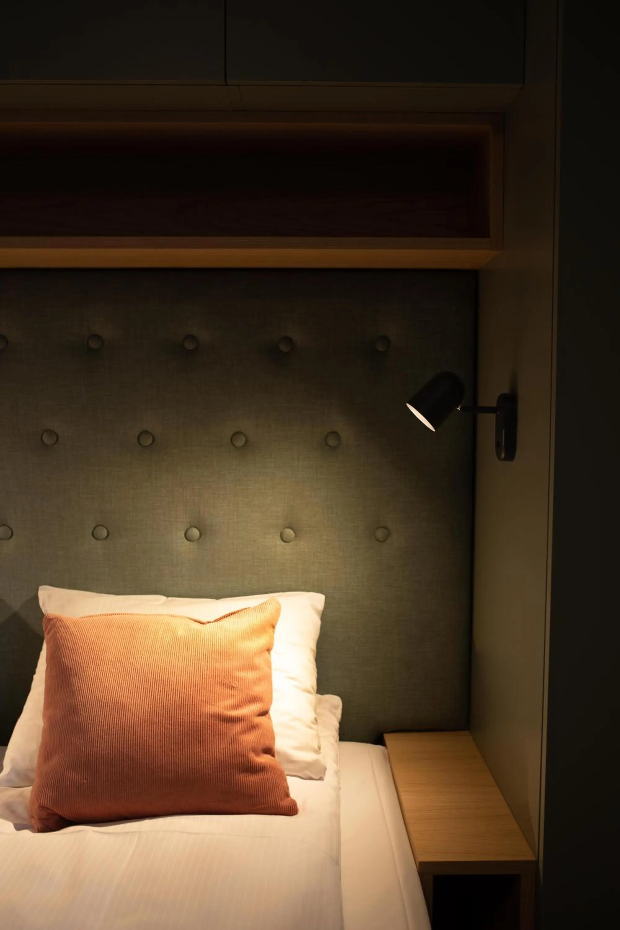 Decorative detail, Bed in Home Again Apartments Kirkegata