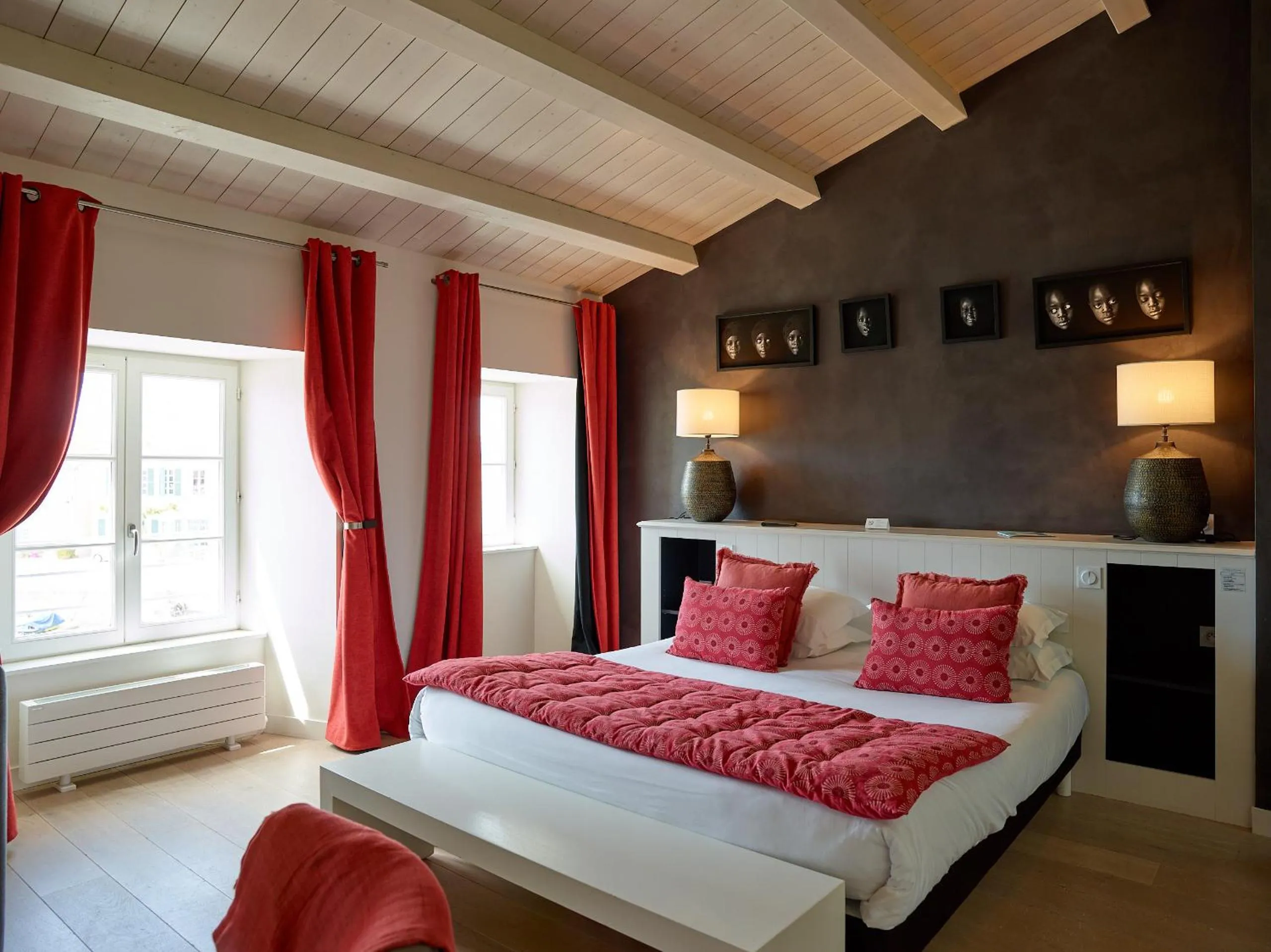 Bed in Villa de L'Eclusier